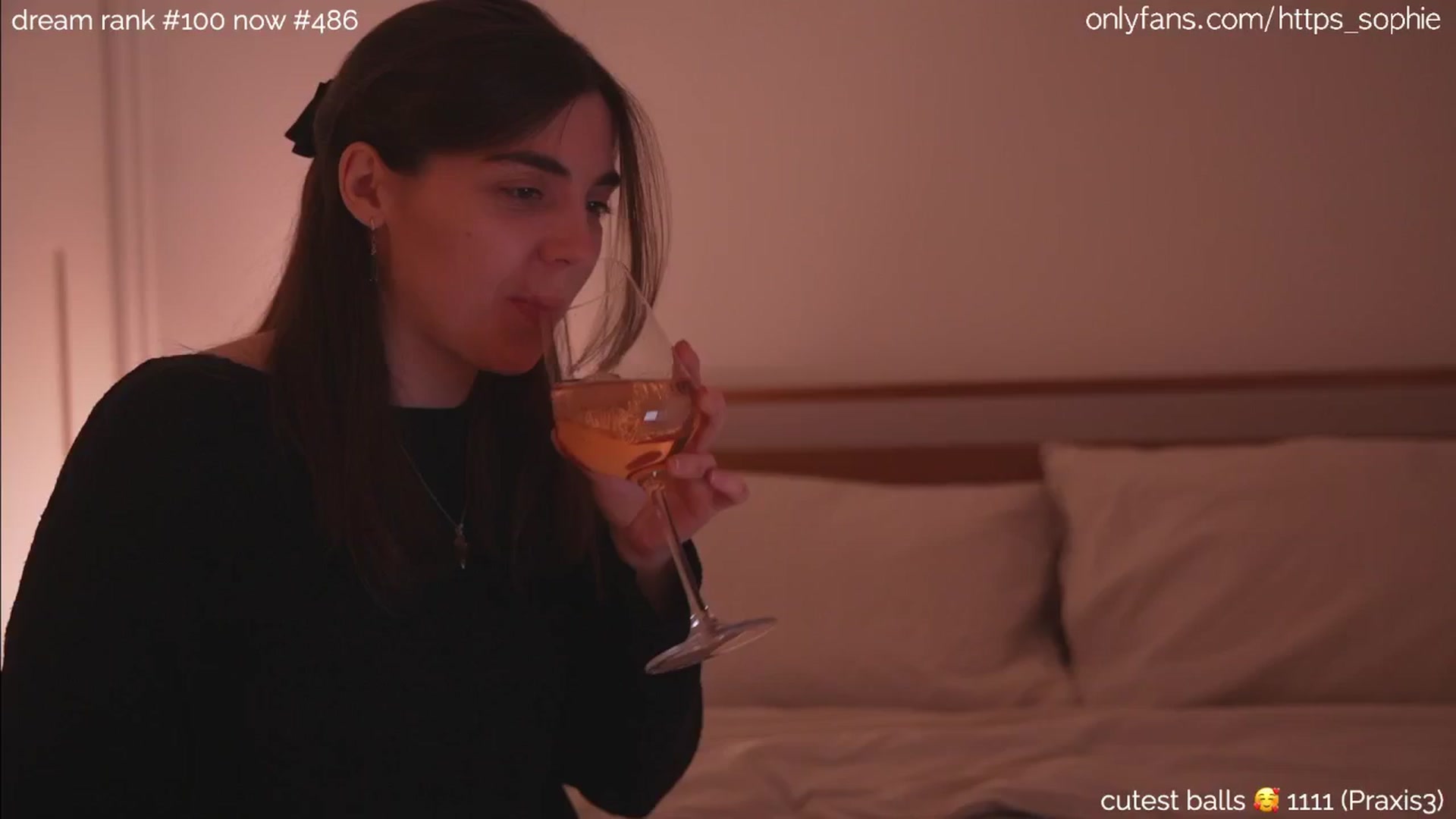 Gallery image thumbnail from sleepwanker's myfreecams stream on, 06/29/2024, 24:01 image 17 of 20