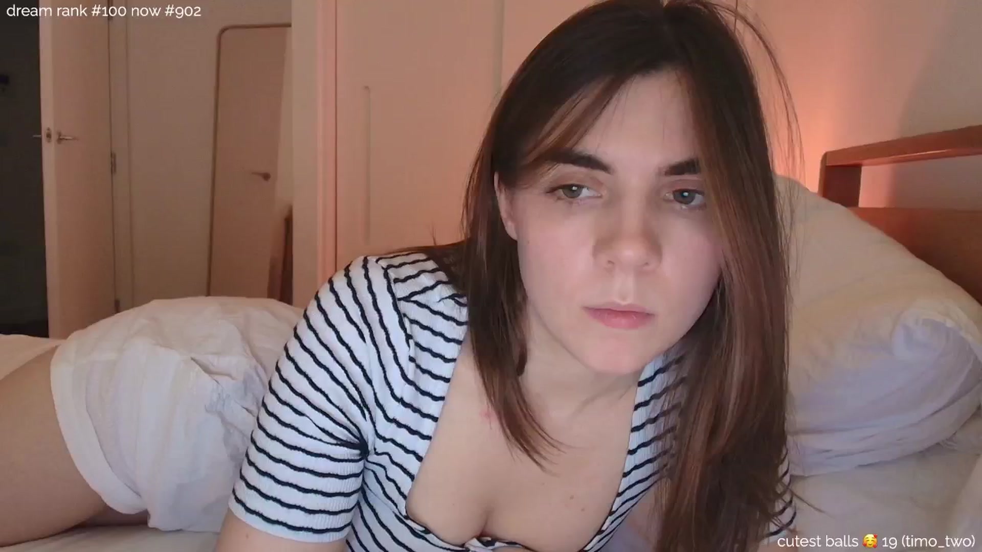 Gallery image thumbnail from sleepwanker's myfreecams stream on, 11/26/2024, 24:04 image 15 of 20
