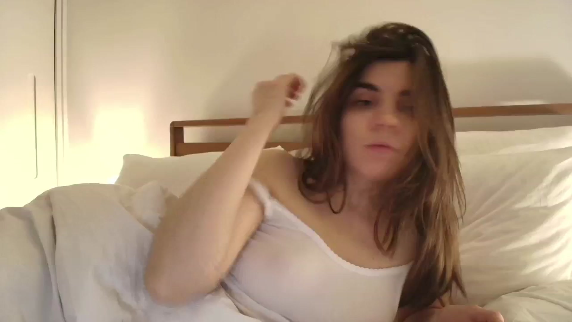 Gallery image thumbnail from sleepwanker's myfreecams stream on, 01/07/2025, 03:33 image 16 of 20