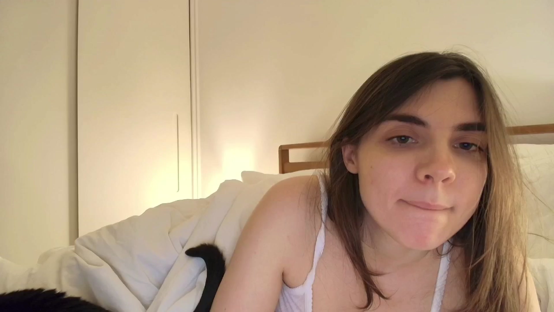 Gallery image thumbnail from sleepwanker's myfreecams stream on, 01/07/2025, 03:33 image 6 of 20