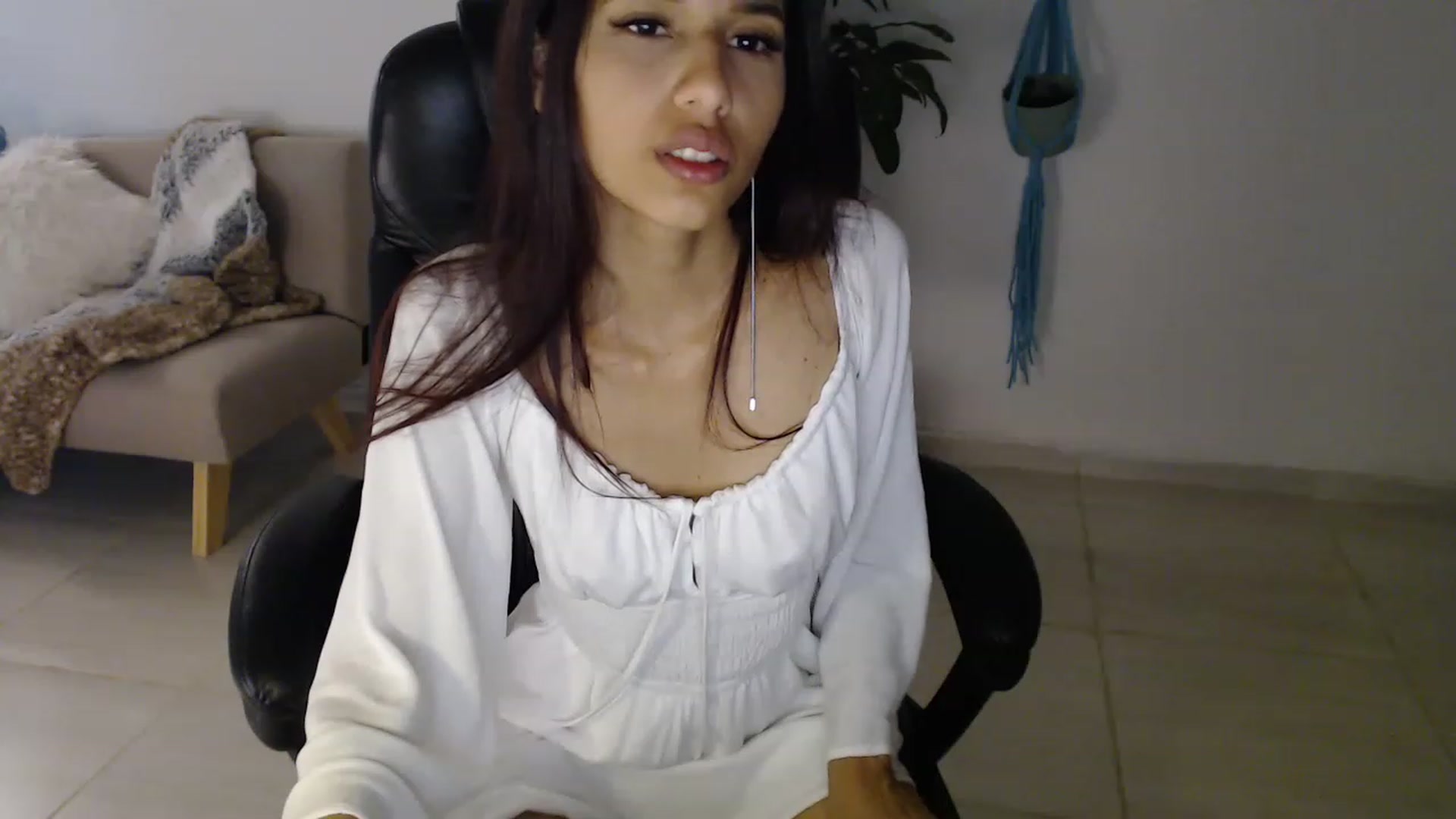 Gallery image thumbnail from slim_pamella's myfreecams stream on, 06/23/2023, 02:59 image 19 of 20