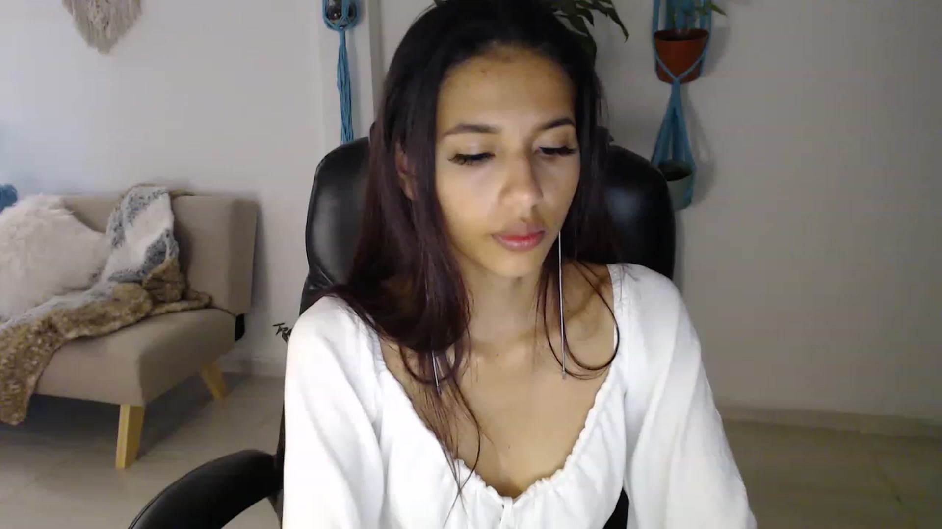 Gallery image thumbnail from slim_pamella's myfreecams stream on, 06/23/2023, 02:59 image 16 of 20