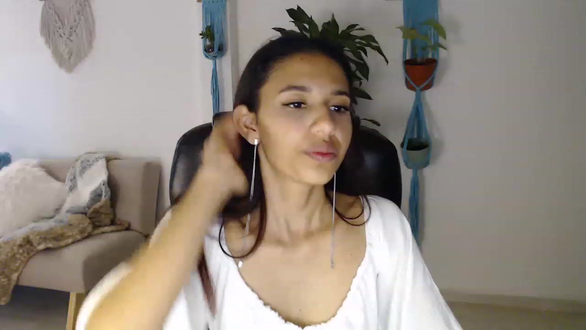 Gallery image thumbnail from slim_pamella's myfreecams stream on, 06/23/2023, 02:59 image 12 of 20