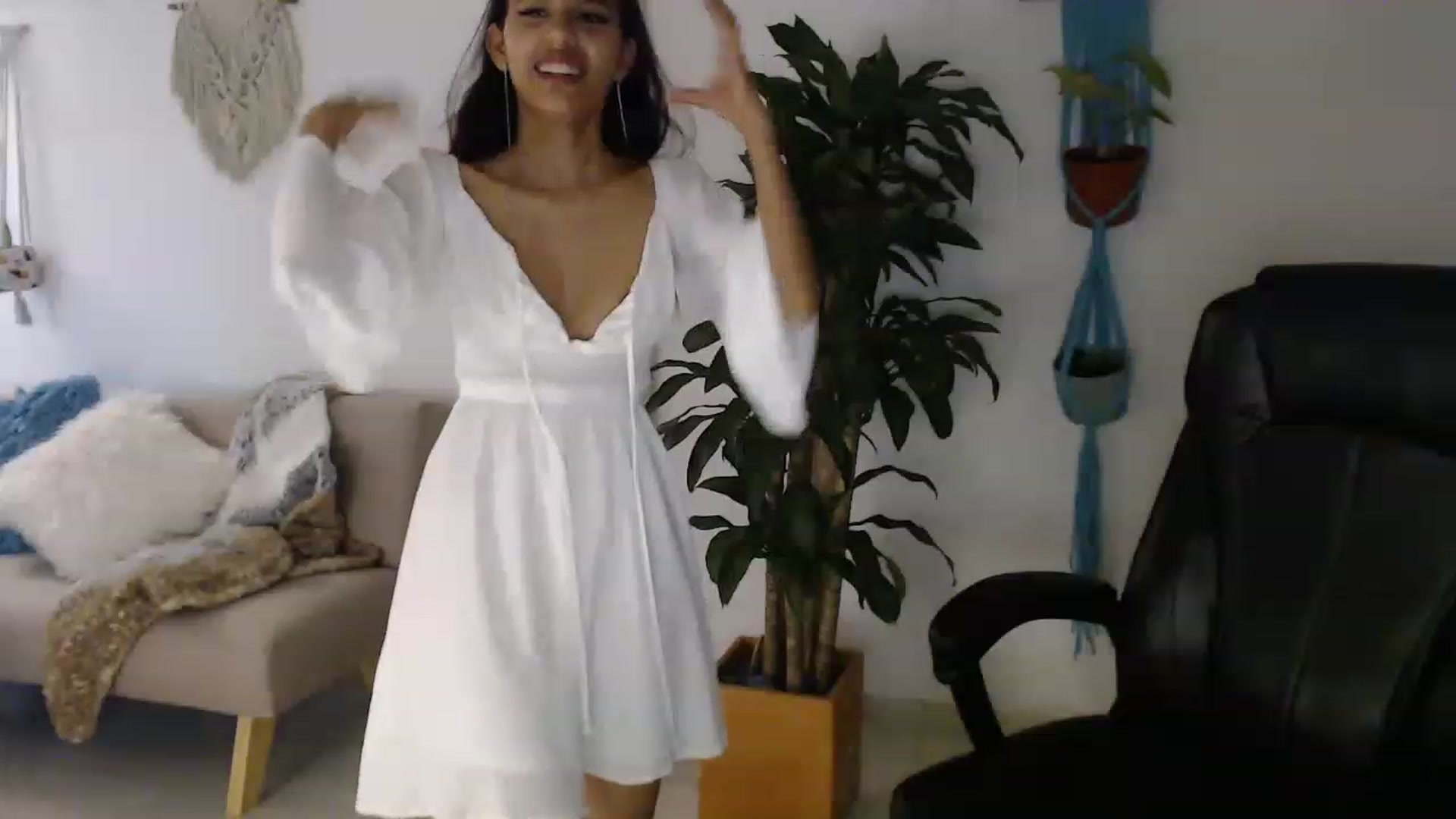 Gallery image thumbnail from slim_pamella's myfreecams stream on, 06/23/2023, 02:59 image 7 of 20