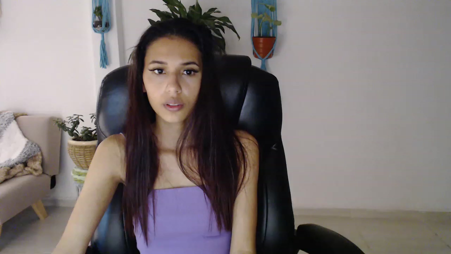Gallery image thumbnail from slim_pamella's myfreecams stream on, 06/24/2023, 23:28 image 7 of 20