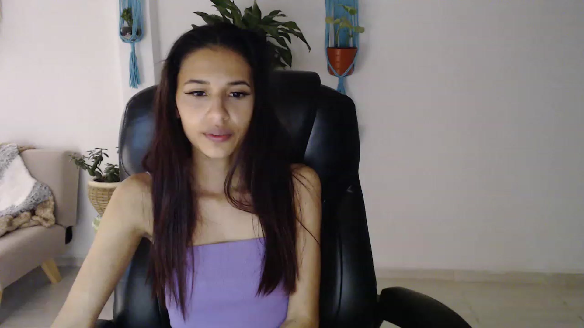 Gallery image thumbnail from slim_pamella's myfreecams stream on, 06/24/2023, 23:28 image 4 of 20