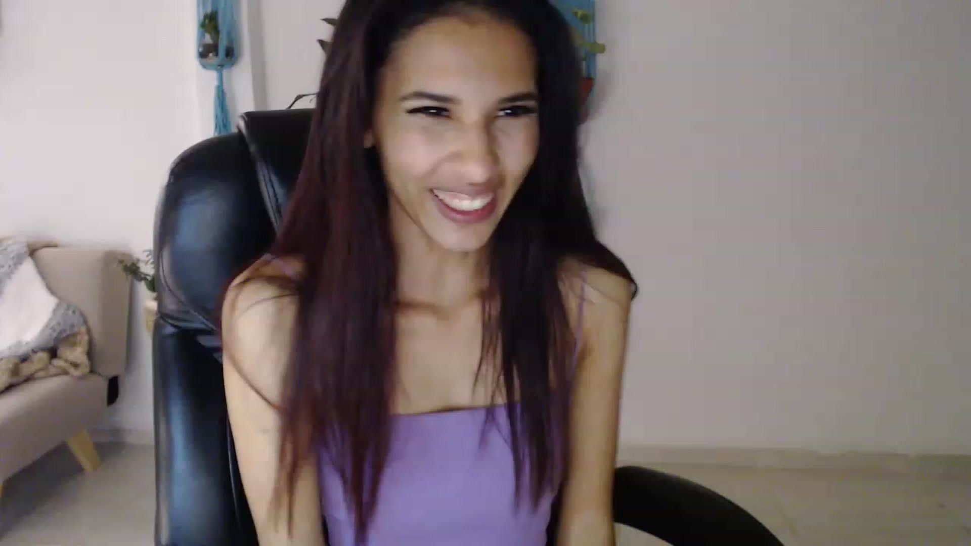 Gallery image thumbnail from slim_pamella's myfreecams stream on, 06/24/2023, 23:28 image 18 of 20