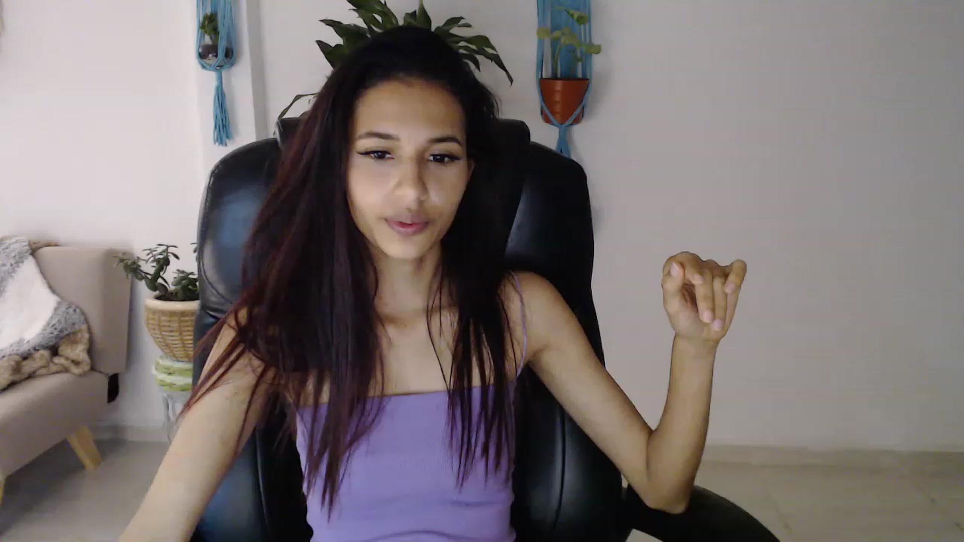Gallery image thumbnail from slim_pamella's myfreecams stream on, 06/24/2023, 23:28 image 10 of 20
