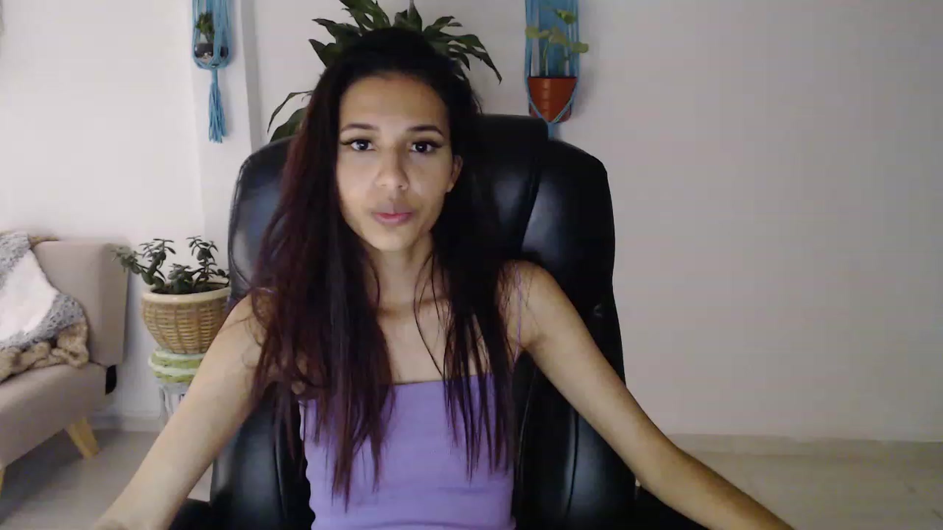 Gallery image thumbnail from slim_pamella's myfreecams stream on, 06/24/2023, 23:28 image 12 of 20