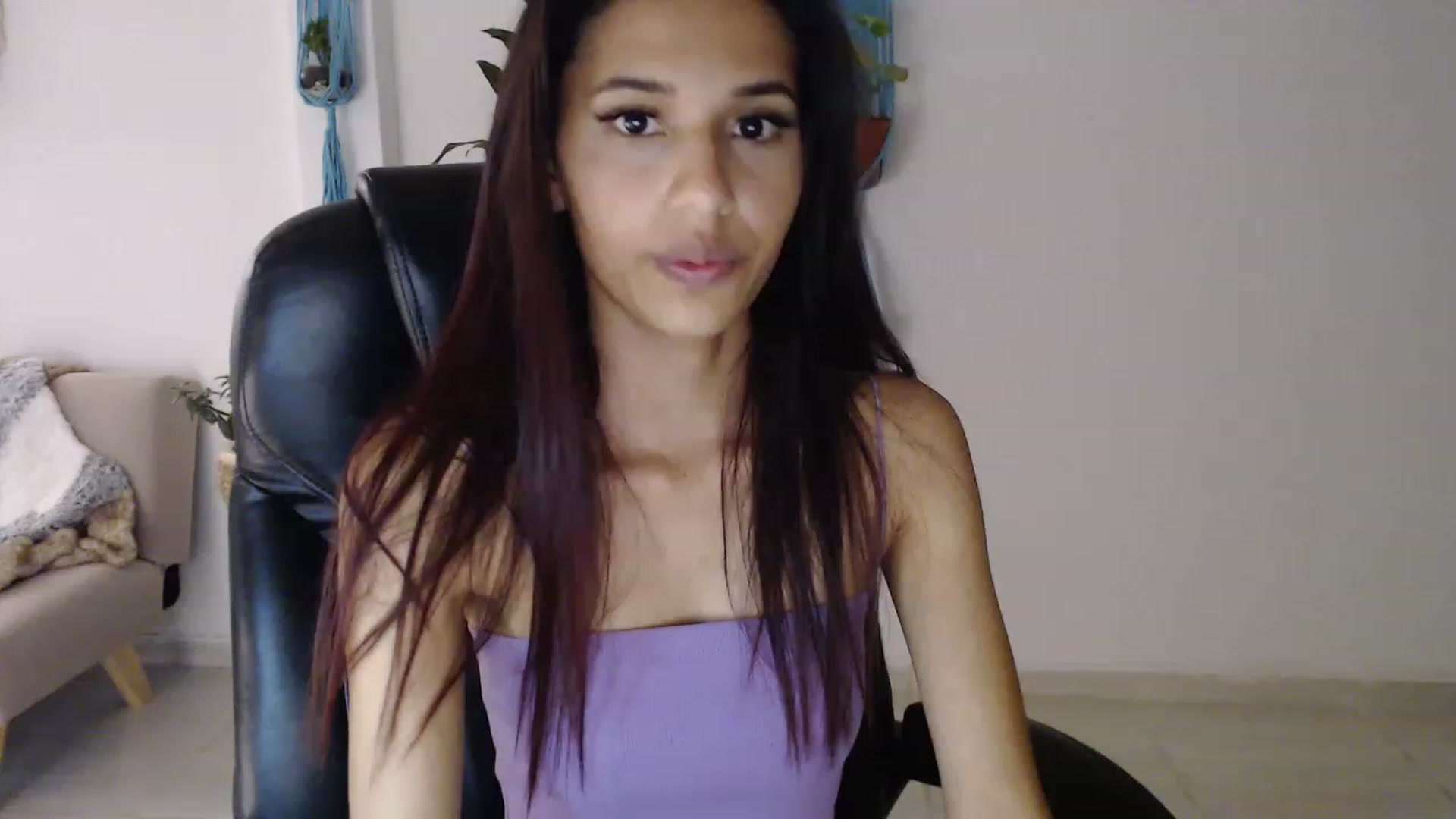 Gallery image thumbnail from slim_pamella's myfreecams stream on, 06/24/2023, 23:28 image 17 of 20