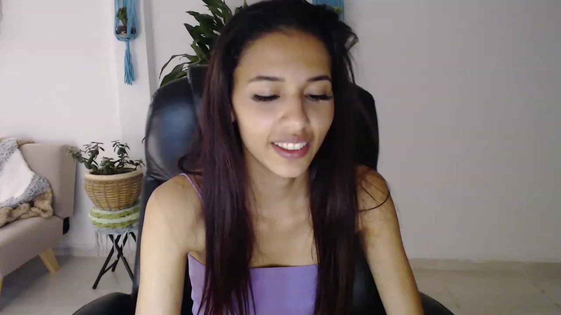 Gallery image thumbnail from slim_pamella's myfreecams stream on, 06/24/2023, 23:28 image 3 of 20