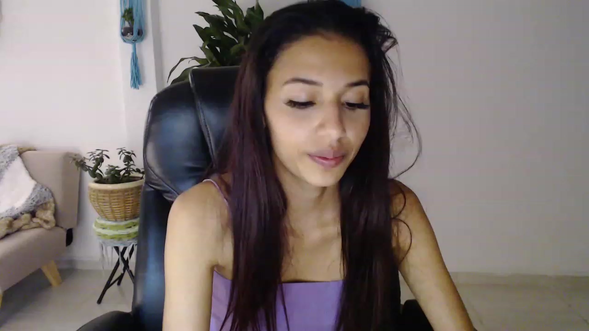 Gallery image thumbnail from slim_pamella's myfreecams stream on, 06/24/2023, 23:28 image 1 of 20