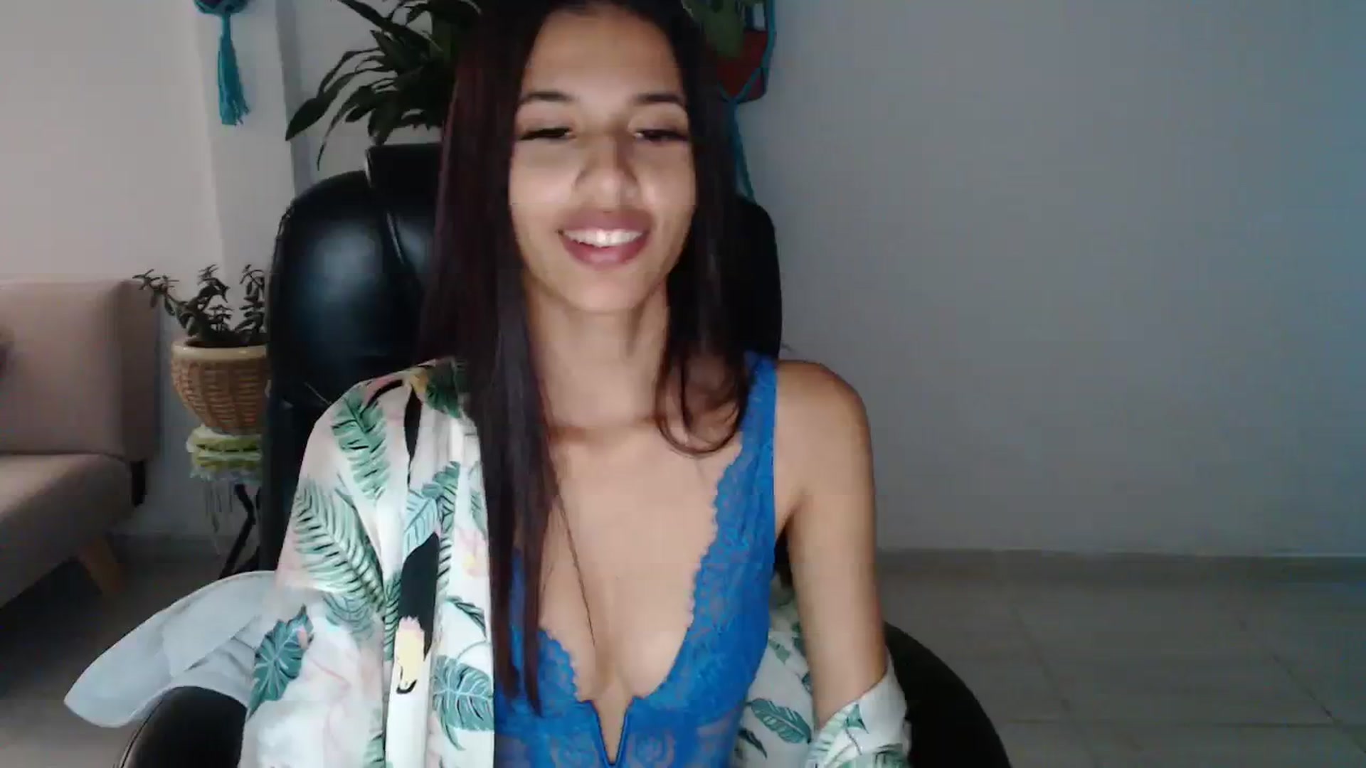 Gallery image thumbnail from slim_pamella's myfreecams stream on, 08/12/2023, 23:15 image 15 of 20