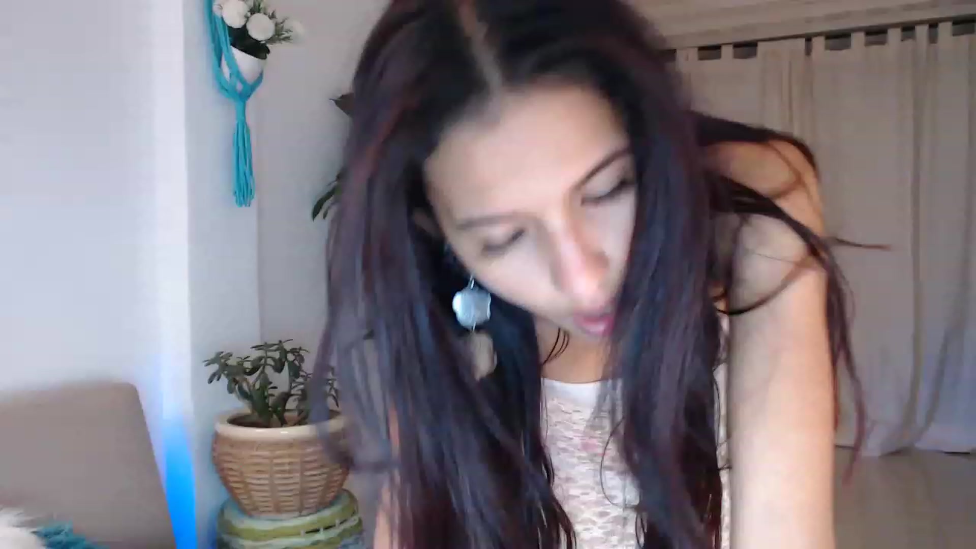 Gallery image thumbnail from slim_pamella's myfreecams stream on, 08/21/2023, 04:21 image 6 of 20