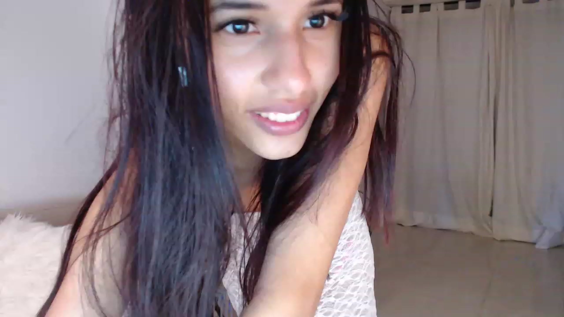 Gallery image thumbnail from slim_pamella's myfreecams stream on, 08/21/2023, 04:21 image 15 of 20