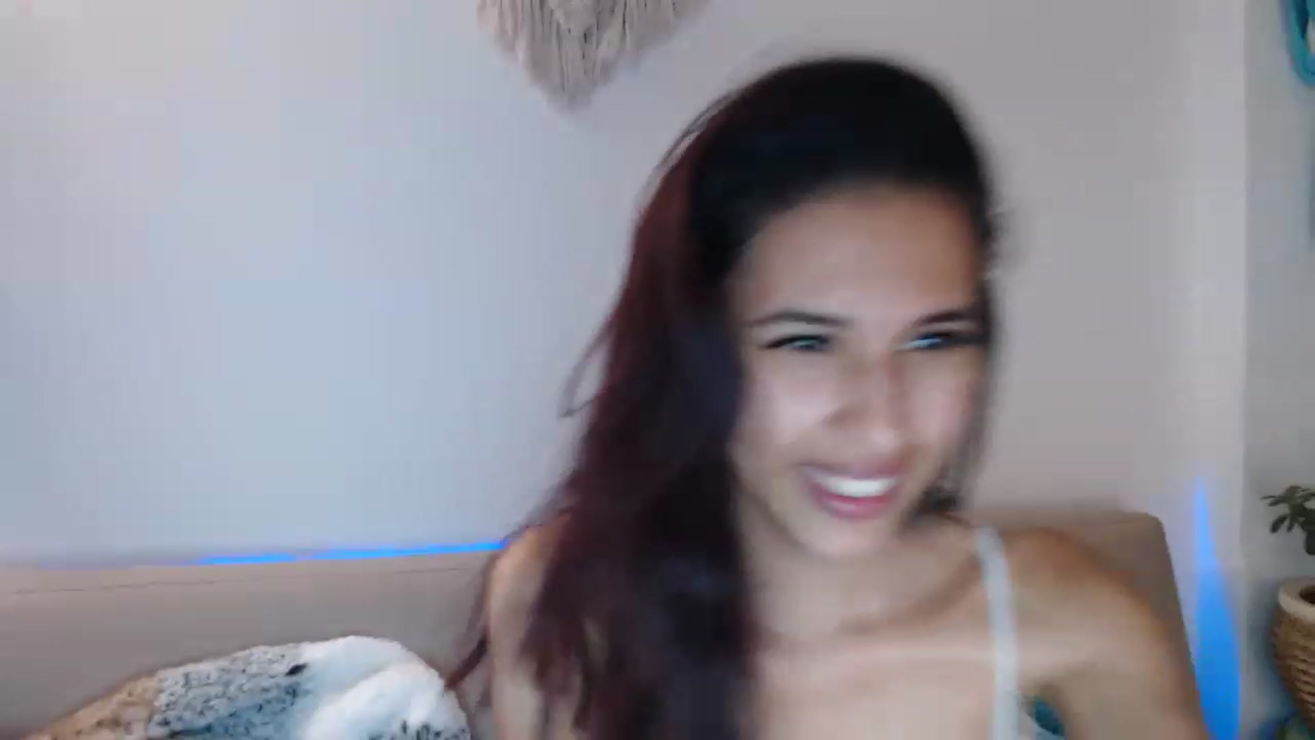 Gallery image thumbnail from slim_pamella's myfreecams stream on, 08/21/2023, 04:21 image 7 of 20