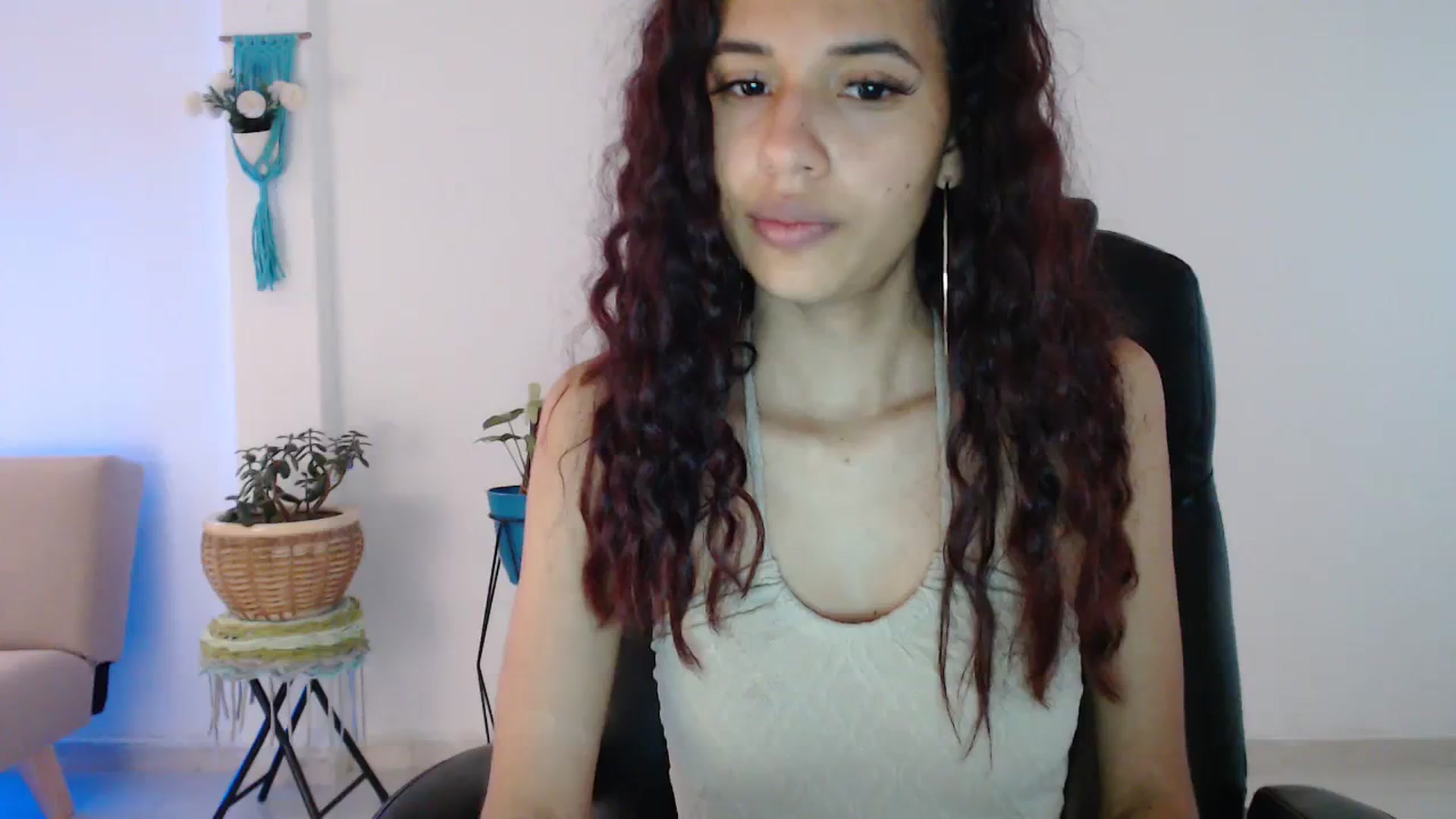 Gallery image thumbnail from slim_pamella's myfreecams stream on, 09/29/2023, 23:11 image 11 of 20