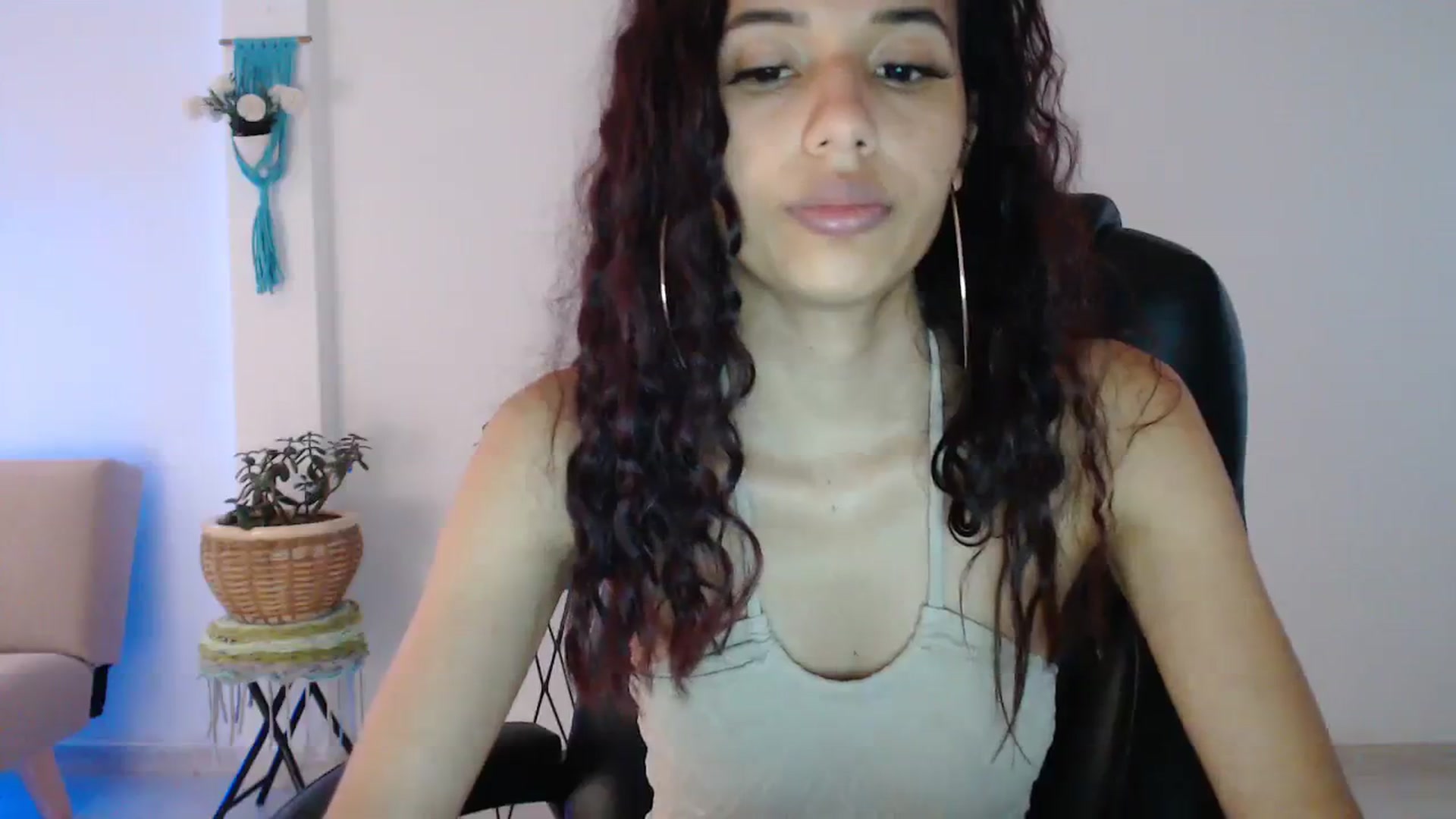 Gallery image thumbnail from slim_pamella's myfreecams stream on, 09/29/2023, 23:11 image 13 of 20