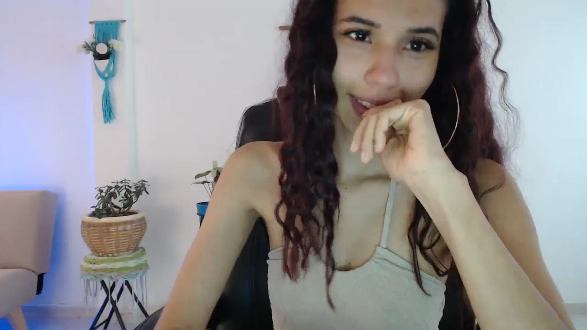 Gallery image thumbnail from slim_pamella's myfreecams stream on, 09/29/2023, 23:11 image 2 of 20