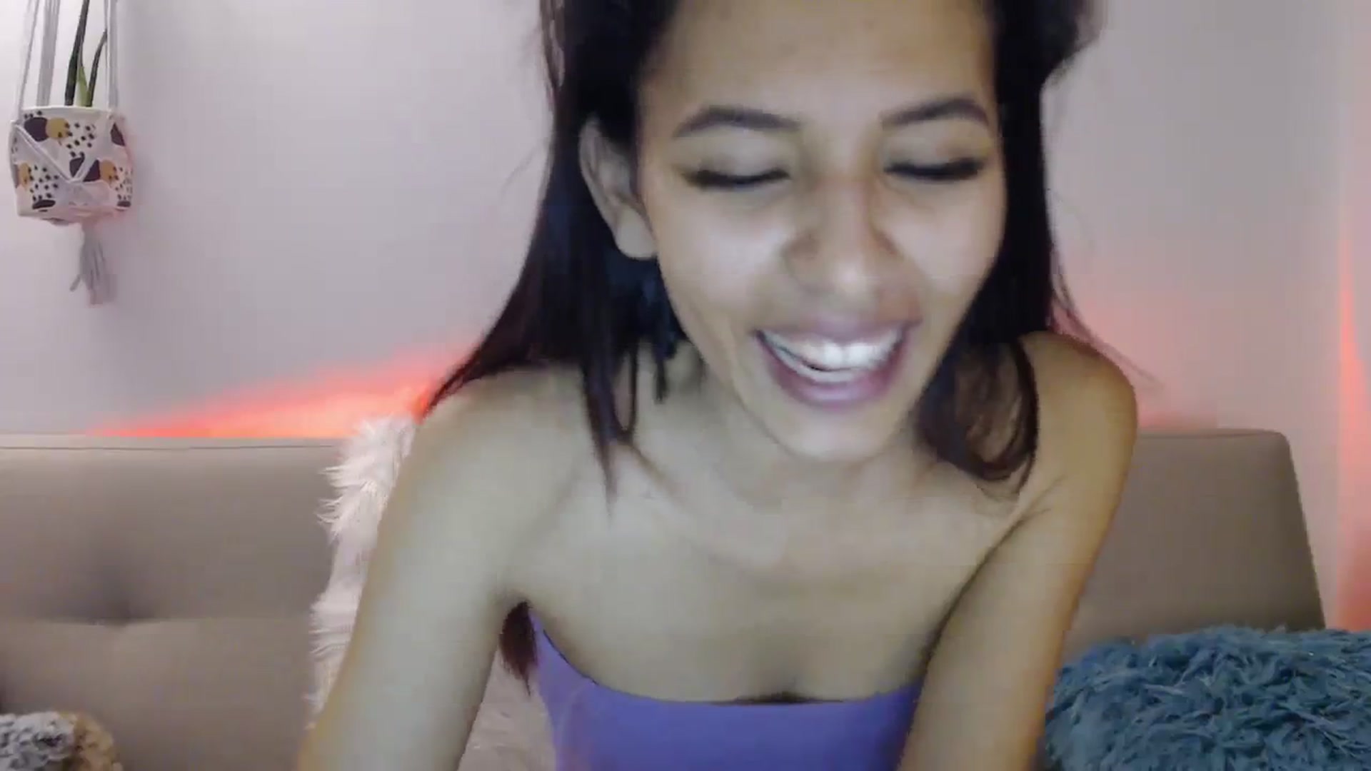 Gallery image thumbnail from slim_pamella's myfreecams stream on, 10/16/2023, 24:29 image 18 of 20