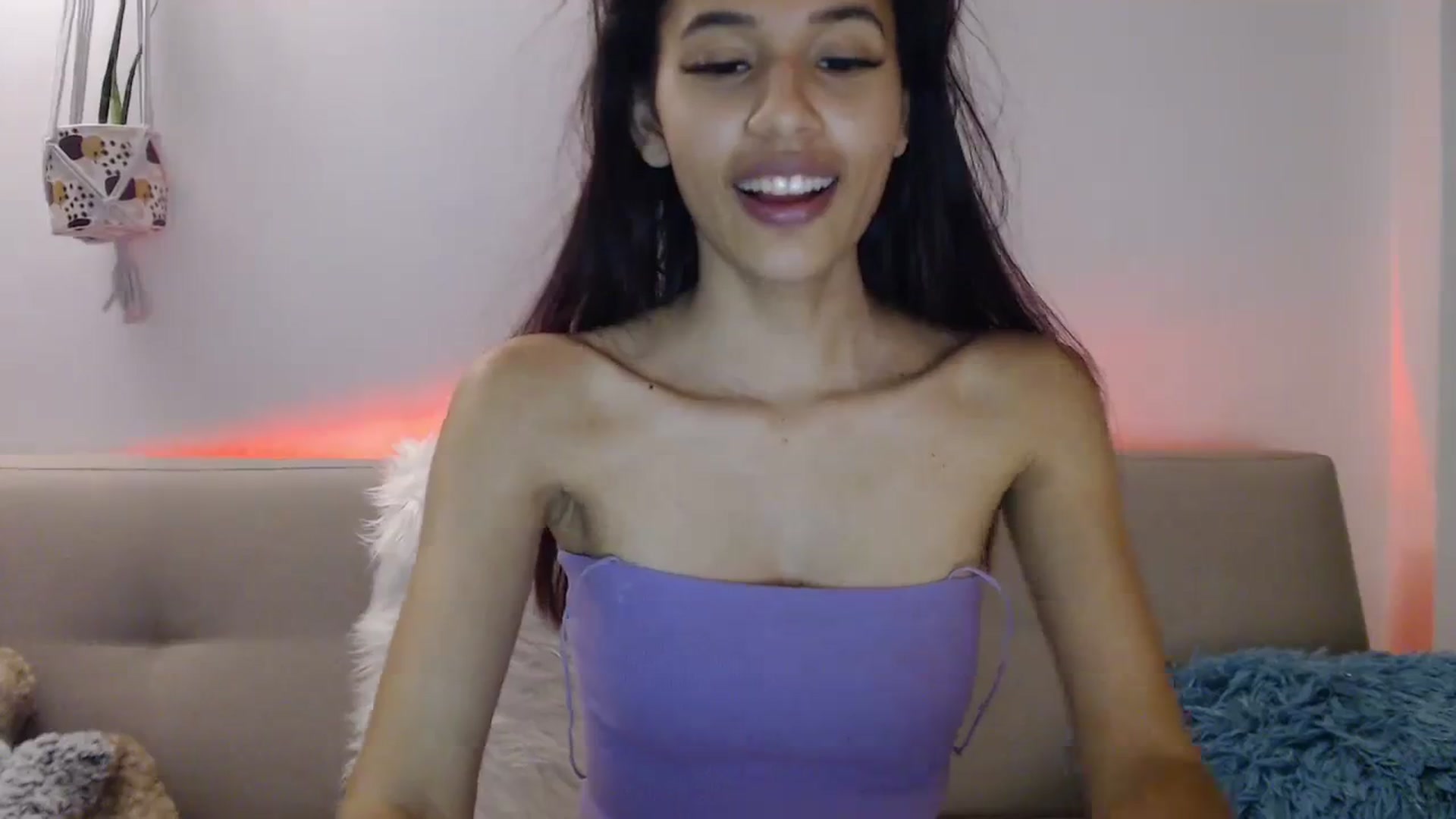 Gallery image thumbnail from slim_pamella's myfreecams stream on, 10/16/2023, 24:29 image 10 of 20