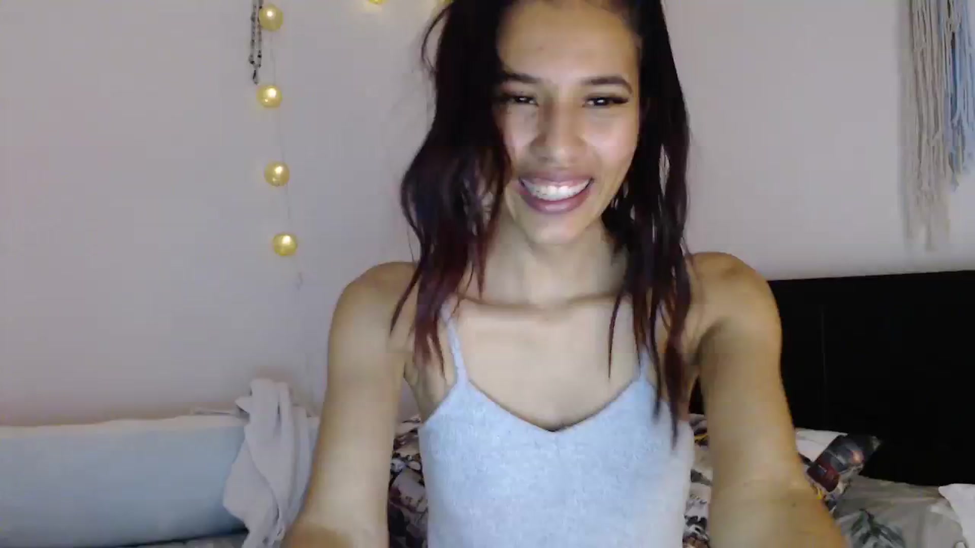 Gallery image thumbnail from slim_pamella's myfreecams stream on, 10/20/2023, 03:41 image 1 of 20
