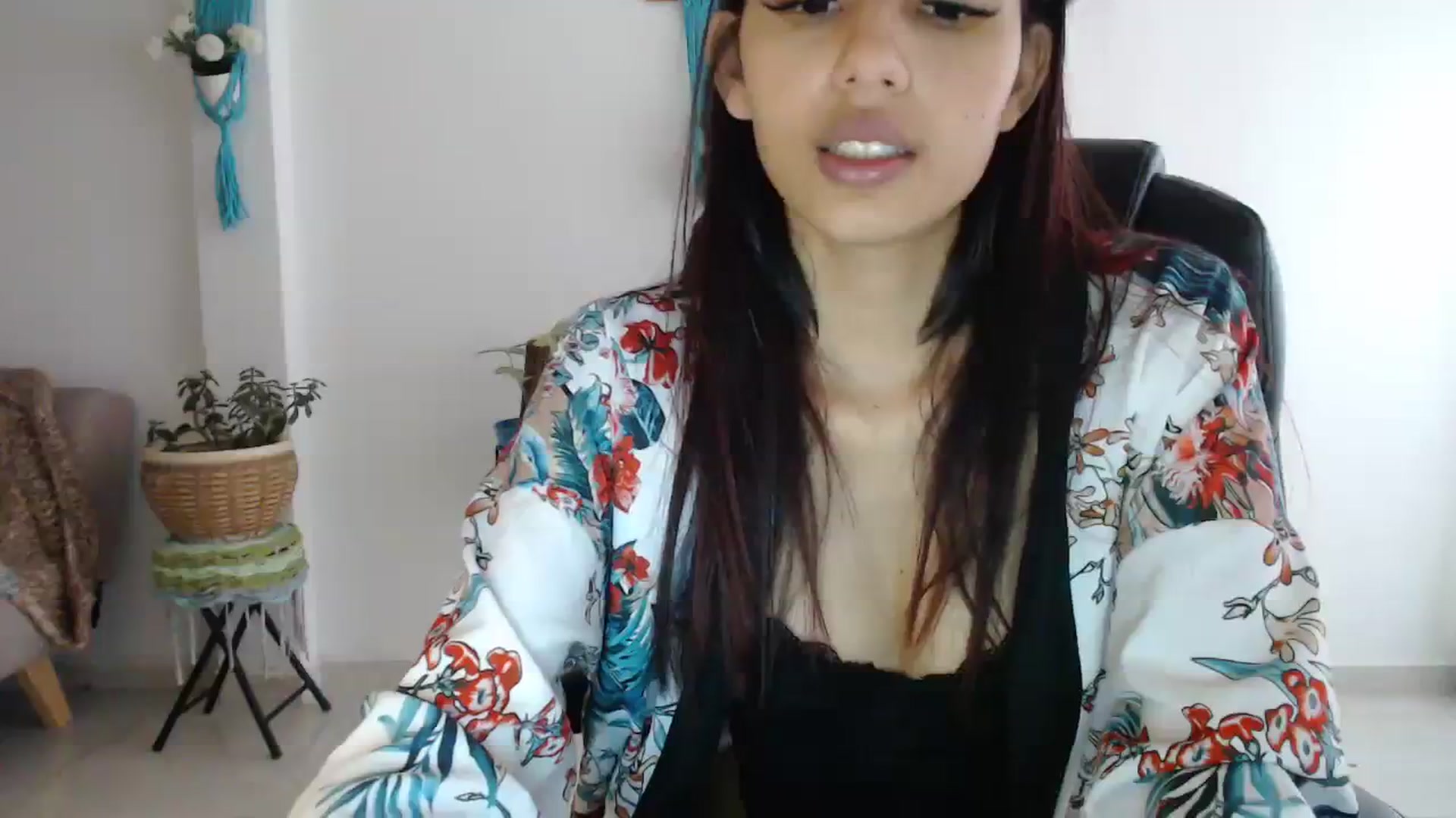 Gallery image thumbnail from slim_pamella's myfreecams stream on, 10/28/2023, 17:50 image 18 of 20