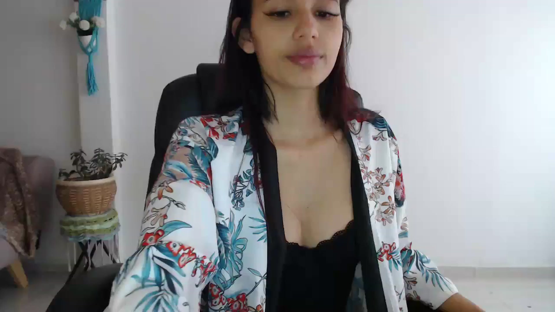 Gallery image thumbnail from slim_pamella's myfreecams stream on, 10/28/2023, 17:50 image 1 of 20
