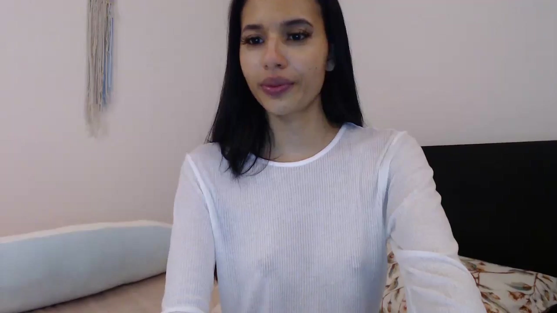 Gallery image thumbnail from slim_pamella's myfreecams stream on, 05/27/2024, 24:18 image 20 of 20