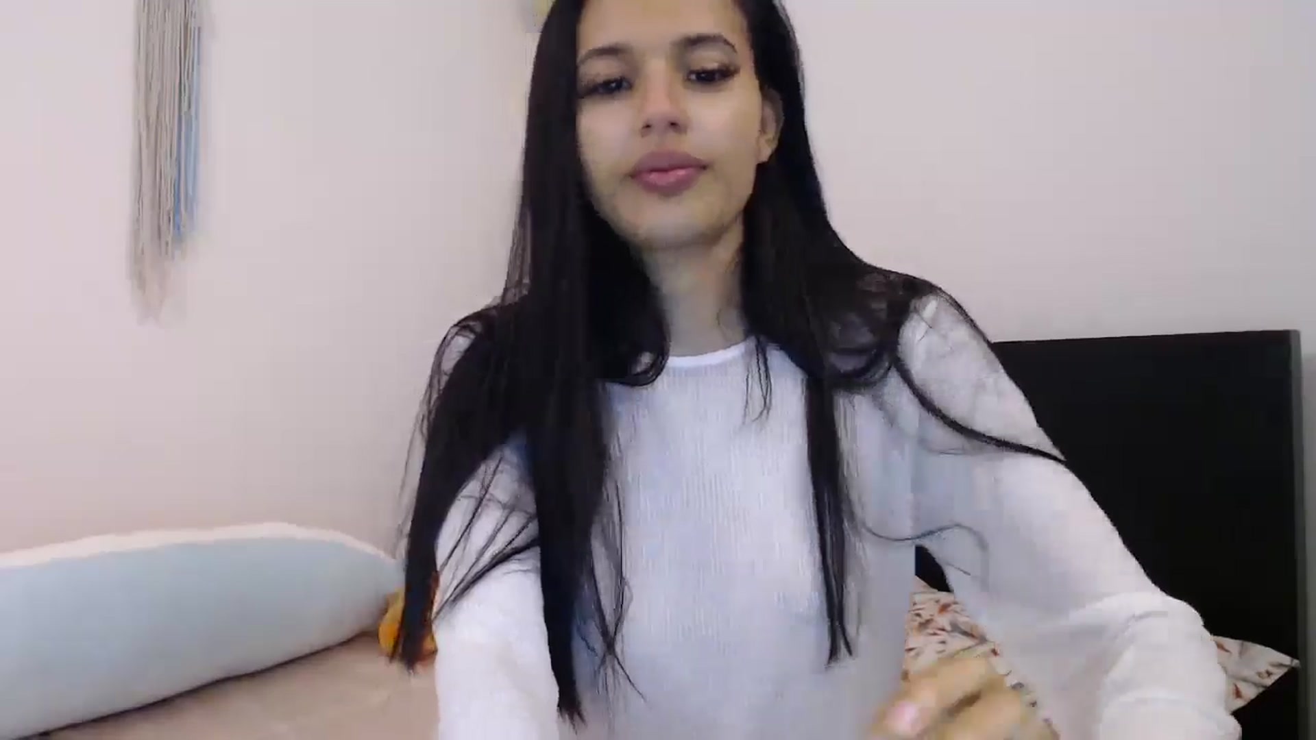 Gallery image thumbnail from slim_pamella's myfreecams stream on, 05/27/2024, 24:18 image 2 of 20