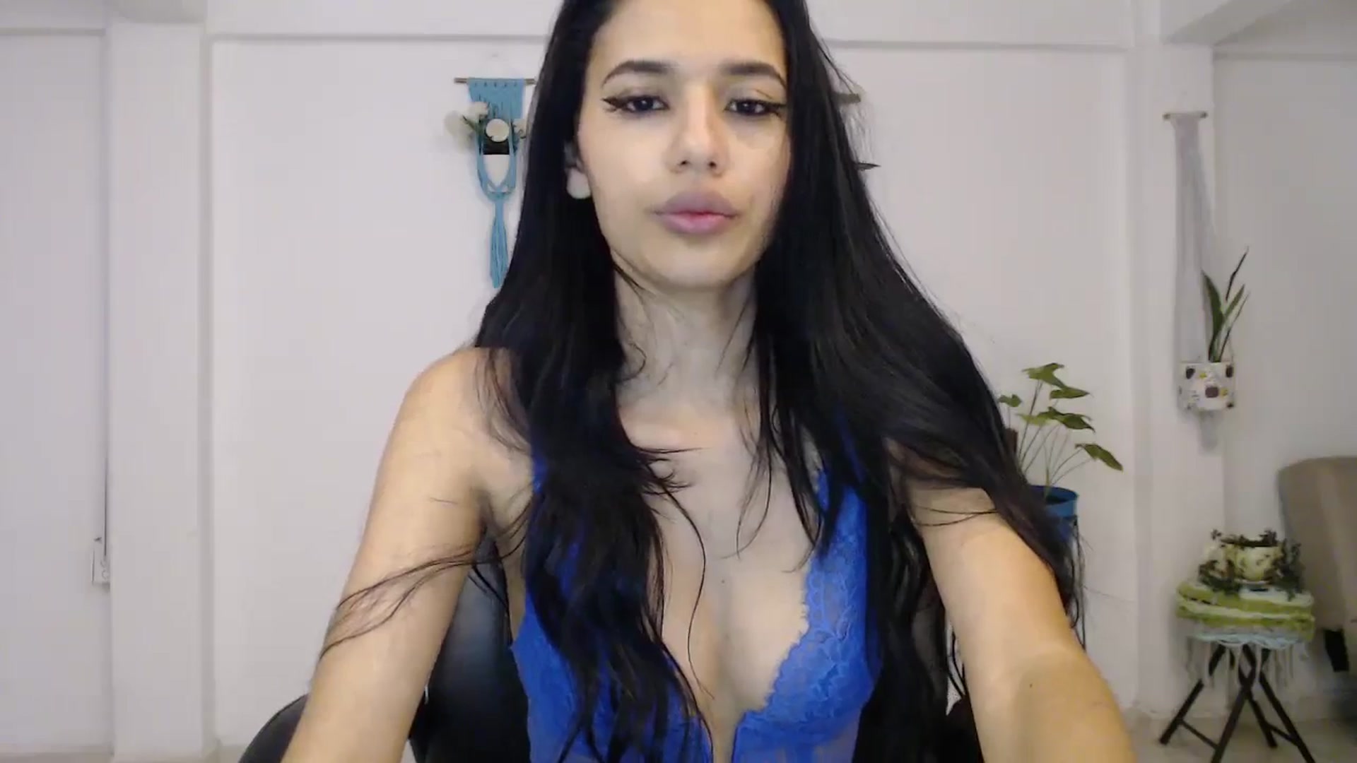 Gallery image thumbnail from slim_pamella's myfreecams stream on, 10/16/2024, 02:40 image 8 of 20