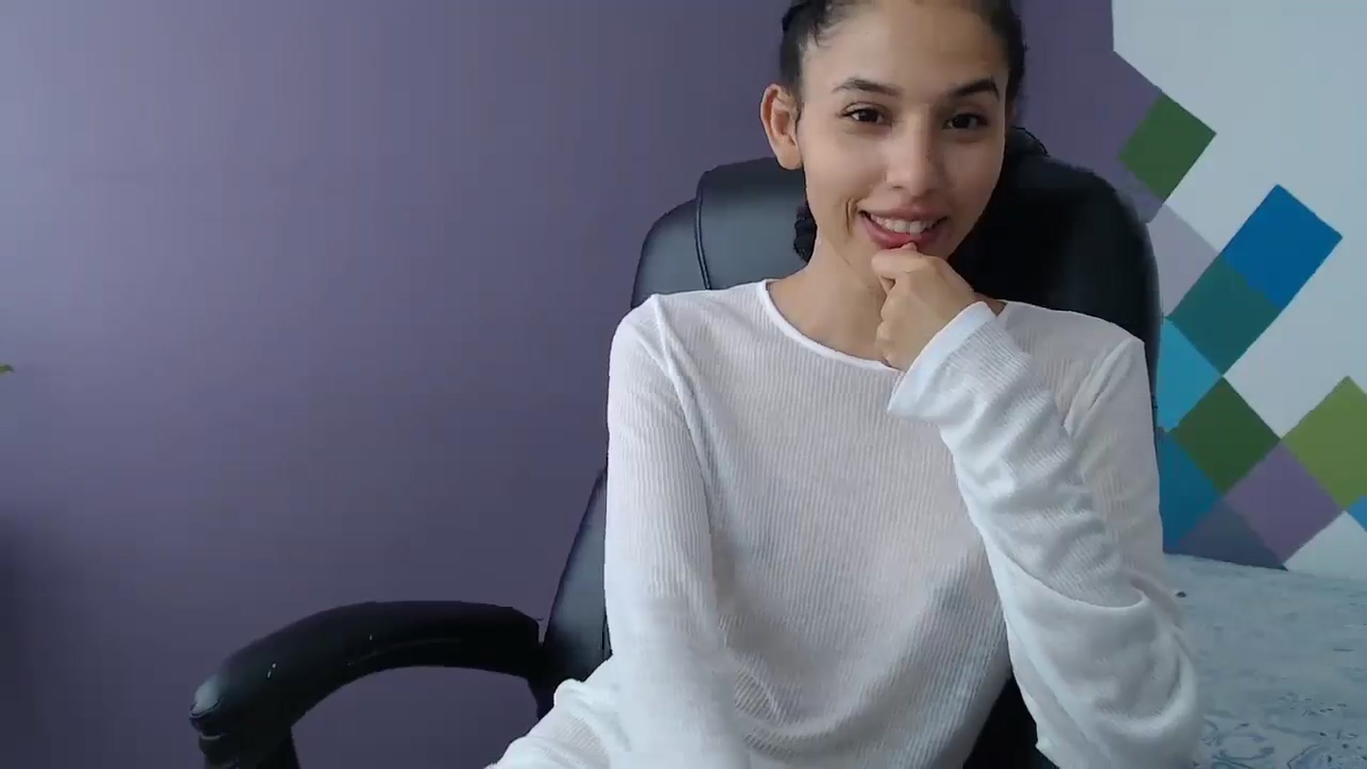Gallery image thumbnail from slim_pamella's myfreecams stream on, 08/03/2025, 18:14 image 10 of 20