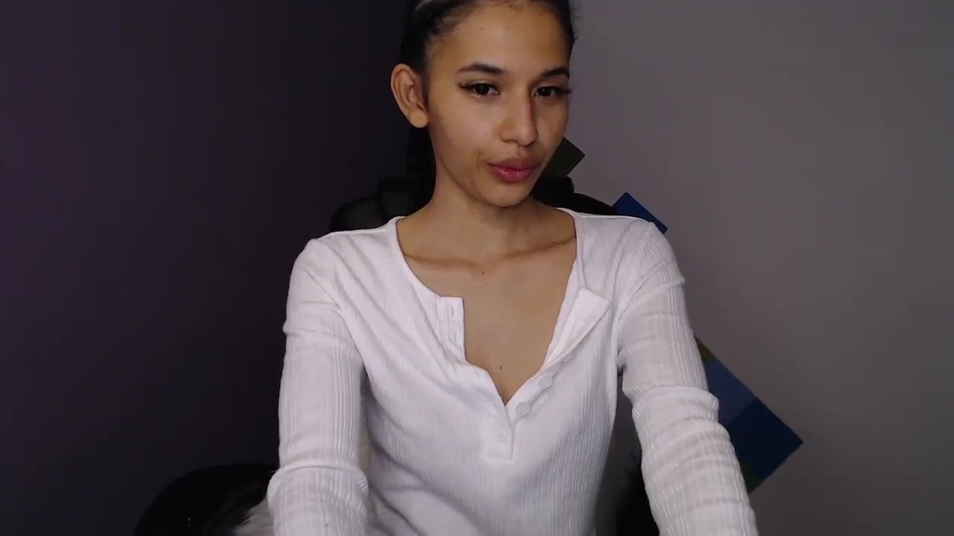 Gallery image thumbnail from slim_pamella's myfreecams stream on, 10/12/2025, 23:08 image 15 of 20