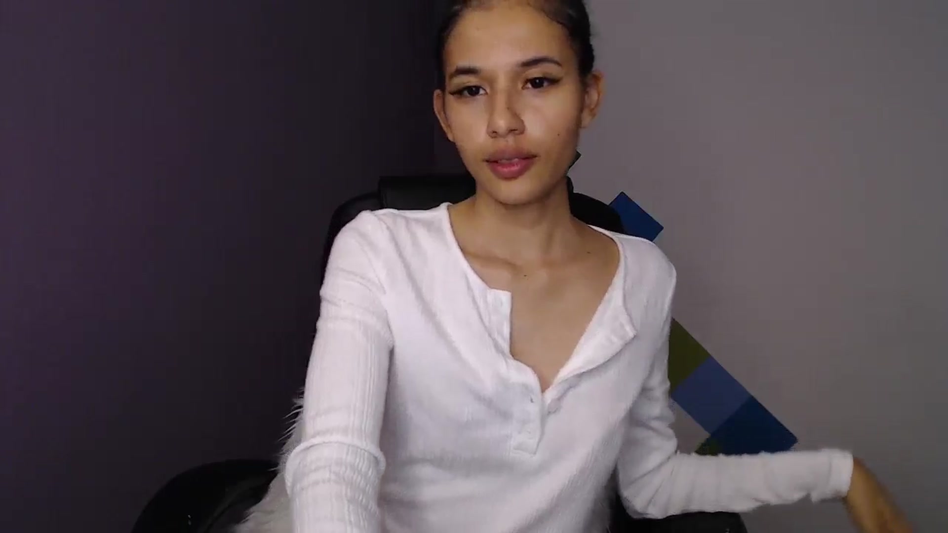 Gallery image thumbnail from slim_pamella's myfreecams stream on, 10/12/2025, 23:08 image 12 of 20