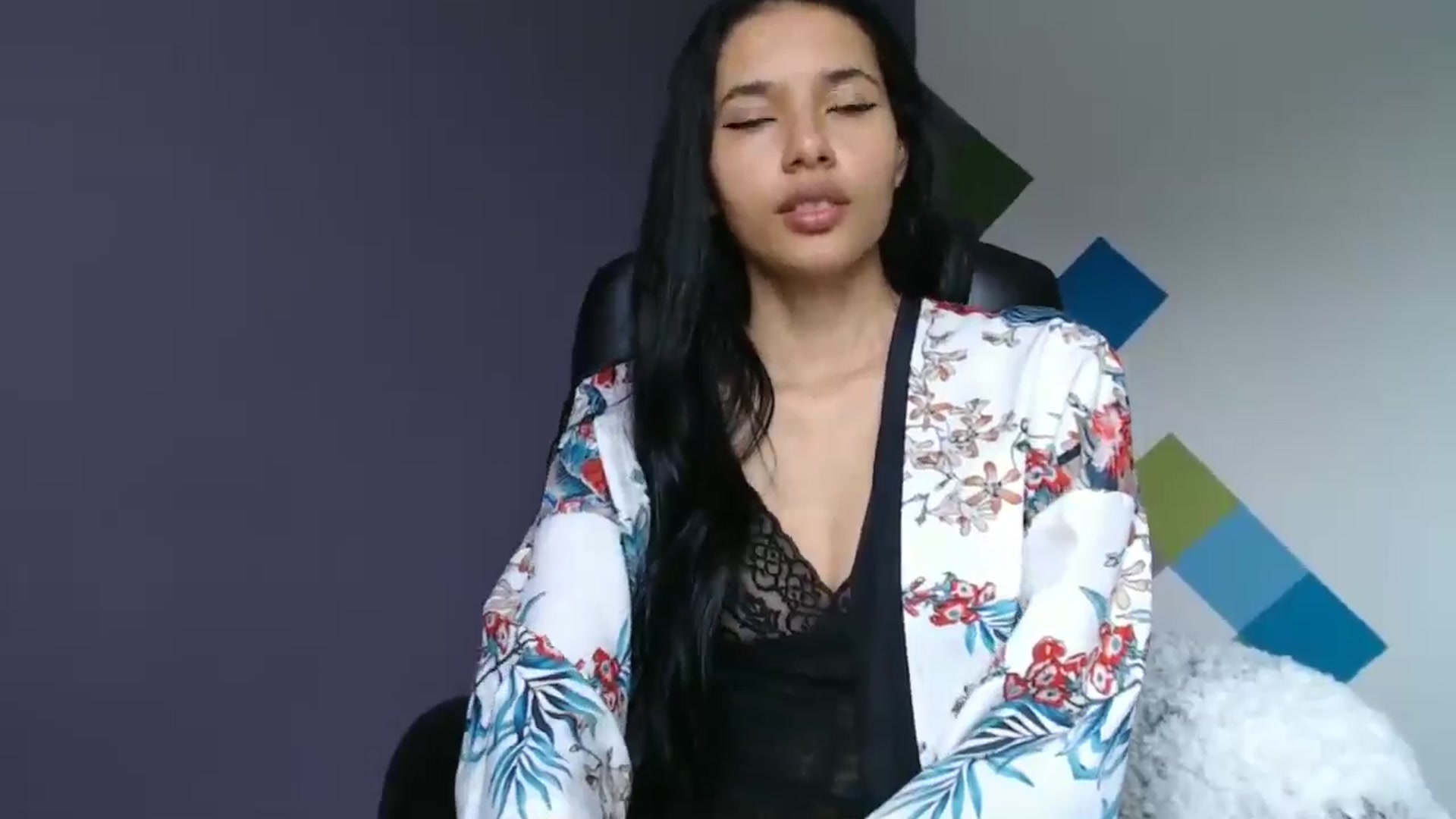 Gallery image thumbnail from slim_pamella's myfreecams stream on, 10/19/2025, 16:41 image 14 of 20