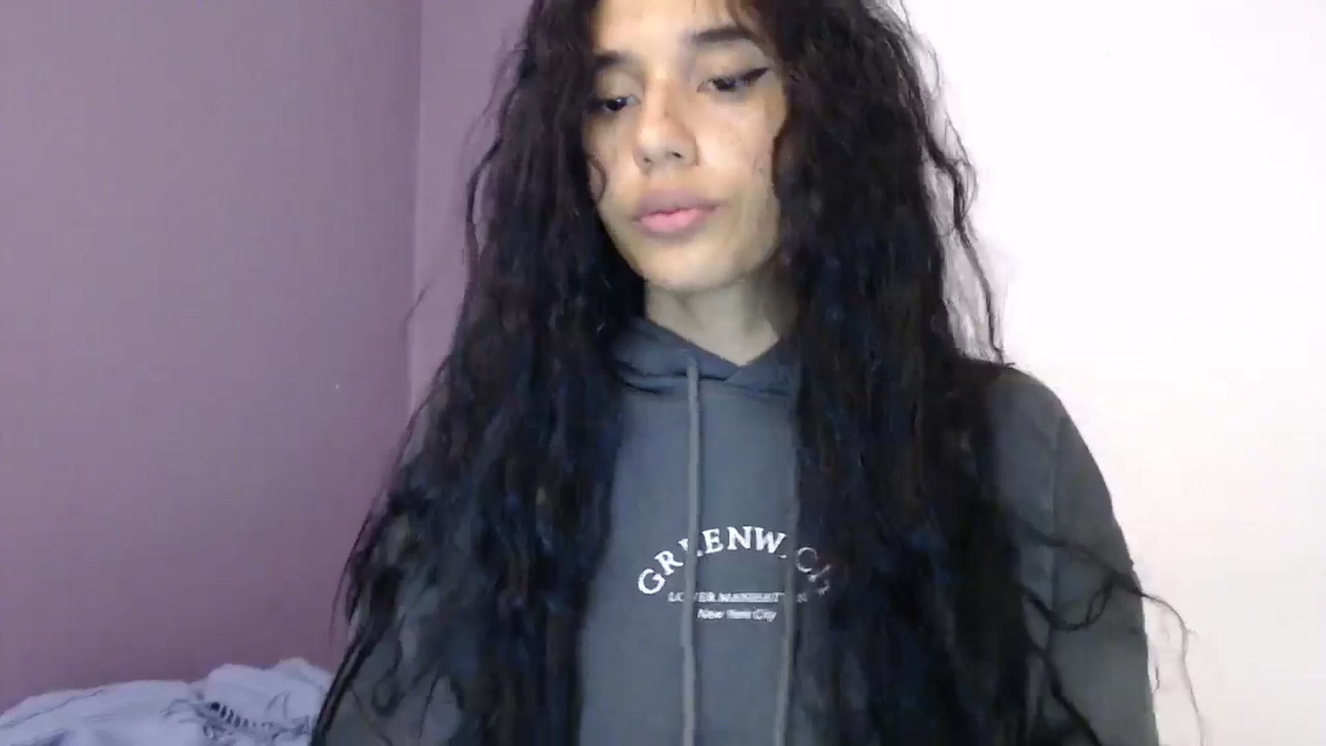 Gallery image thumbnail from slim_pamella's myfreecams stream on, 04/20/2026, 24:04 image 6 of 20