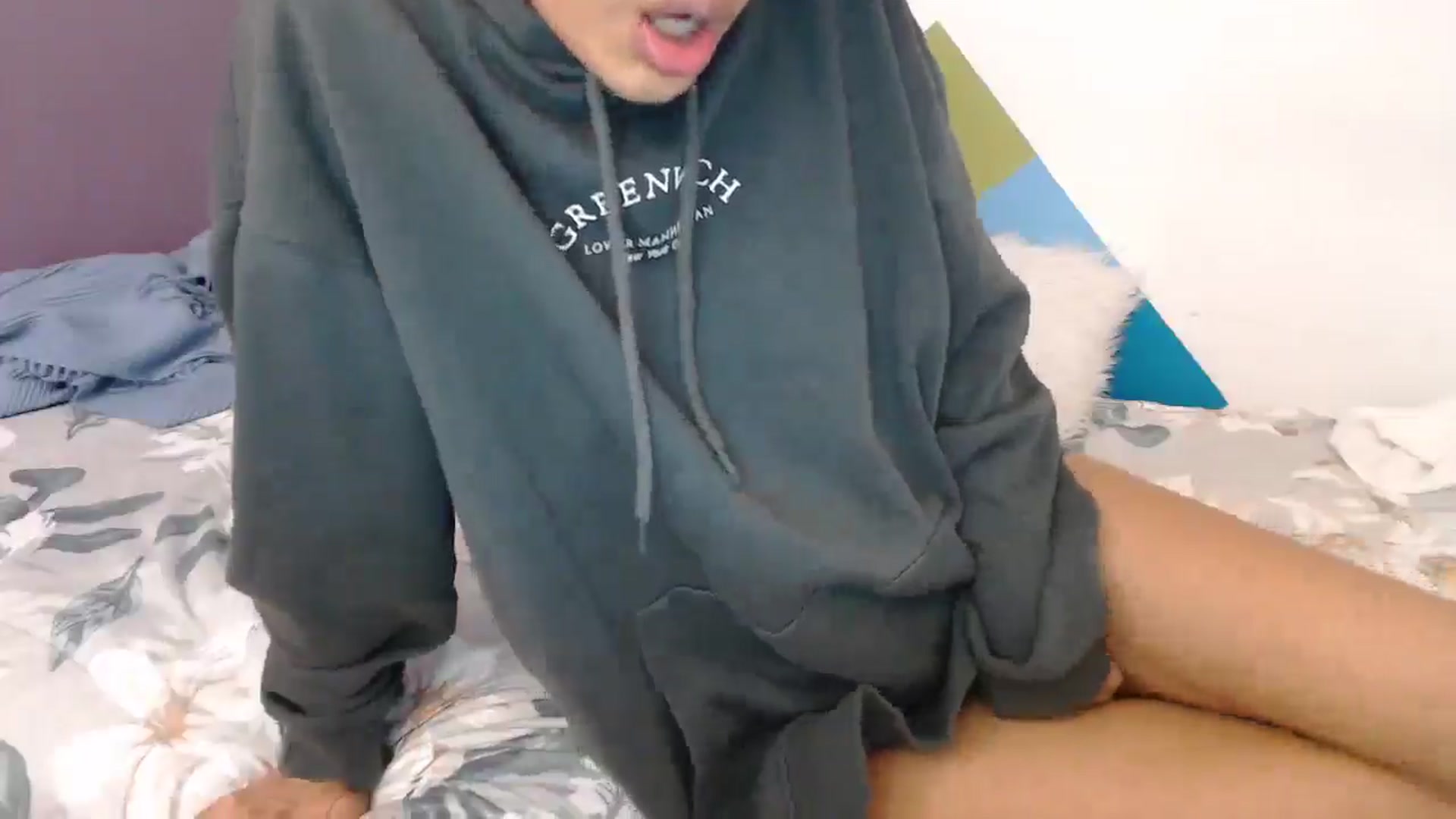 Gallery image thumbnail from slim_pamella's myfreecams stream on, 04/20/2026, 24:04 image 3 of 20