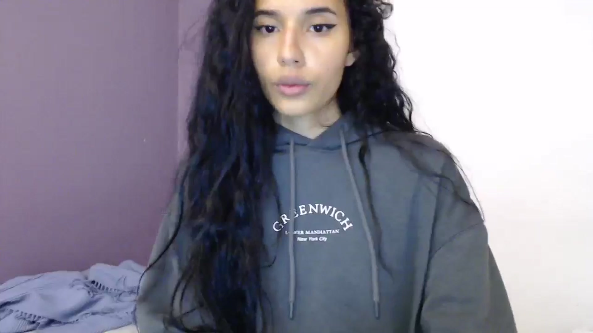 Gallery image thumbnail from slim_pamella's myfreecams stream on, 04/20/2026, 24:04 image 10 of 20