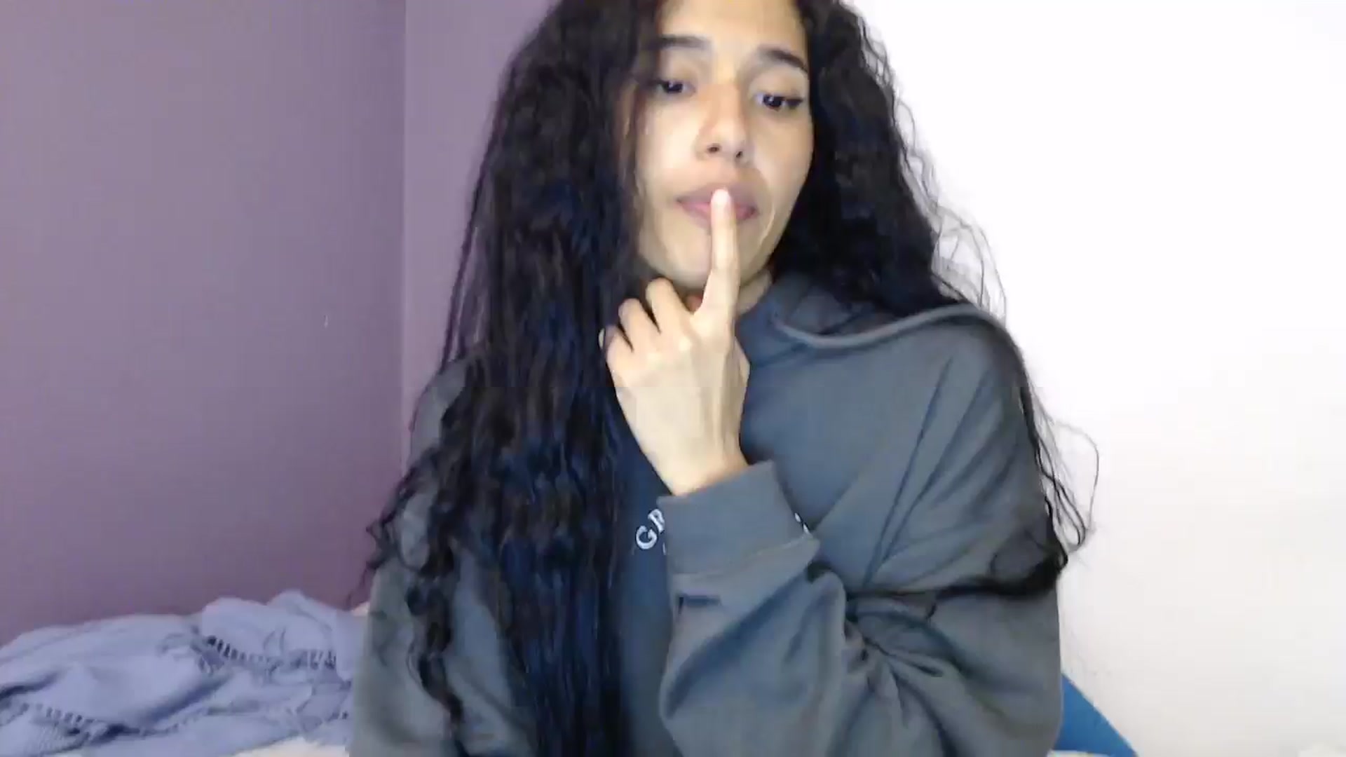 Gallery image thumbnail from slim_pamella's myfreecams stream on, 04/20/2026, 24:04 image 9 of 20