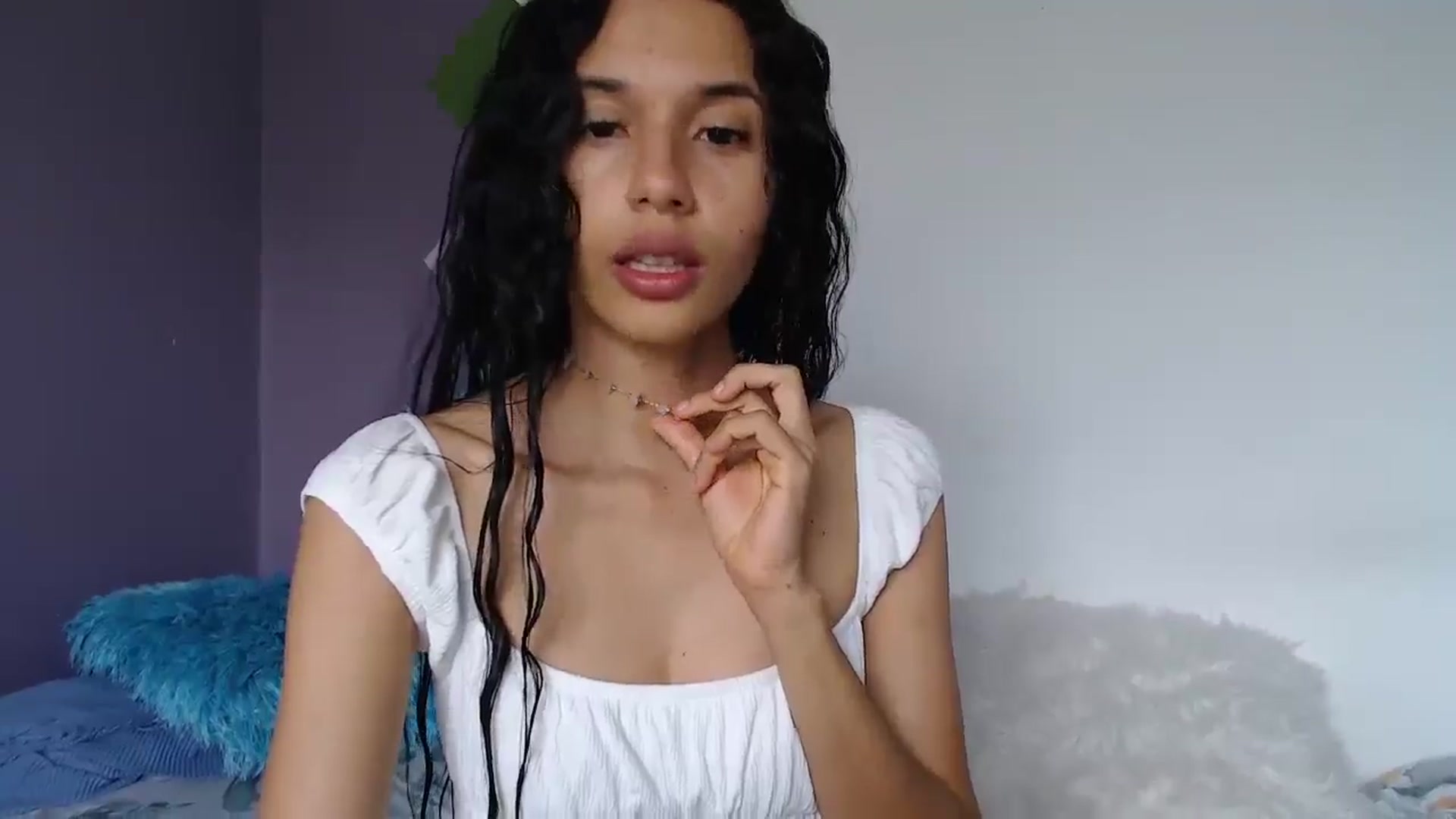 Gallery image thumbnail from slim_pamella's myfreecams stream on, 04/20/2026, 20:50 image 4 of 20