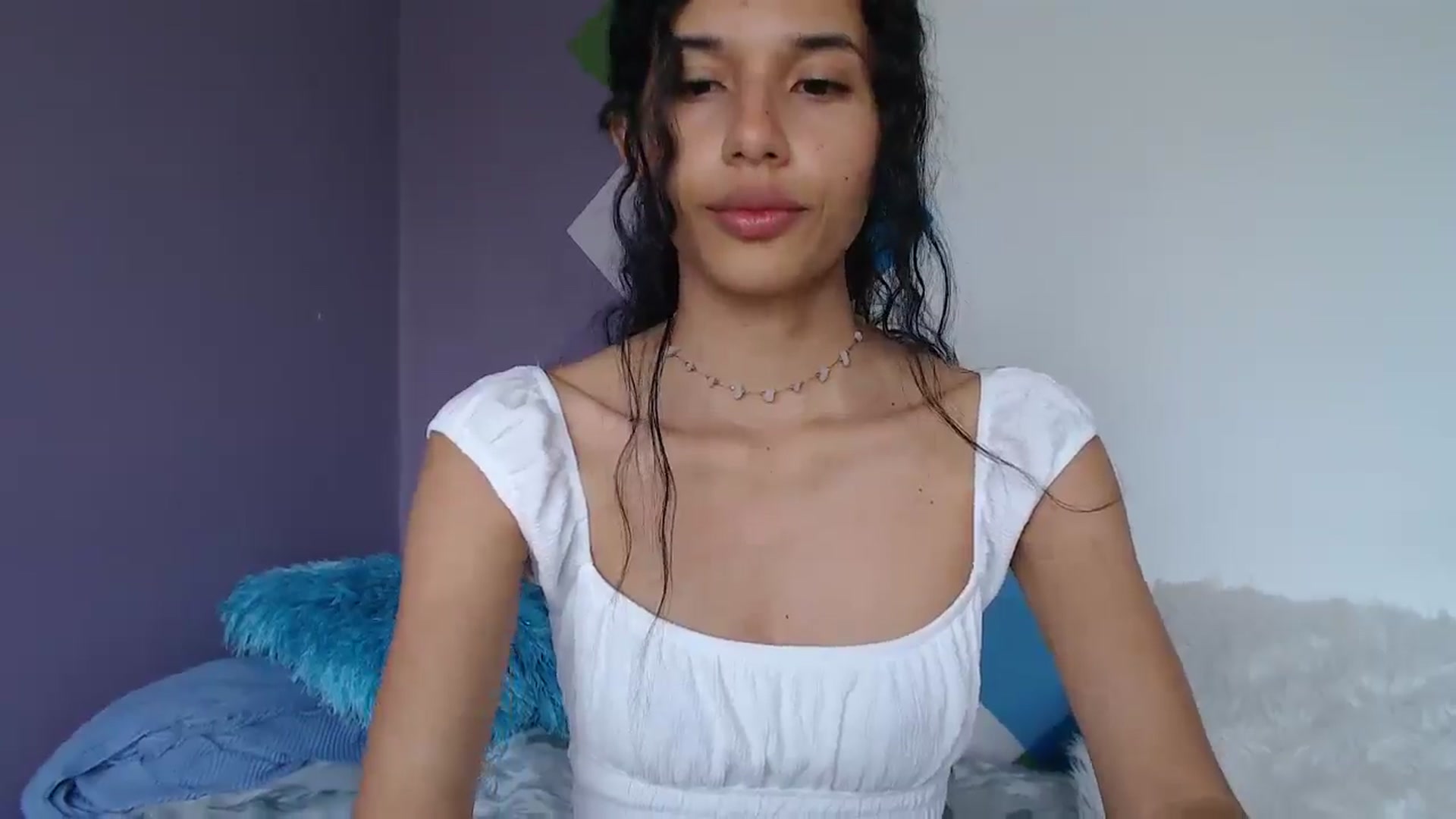 Gallery image thumbnail from slim_pamella's myfreecams stream on, 04/20/2026, 21:10 image 4 of 20