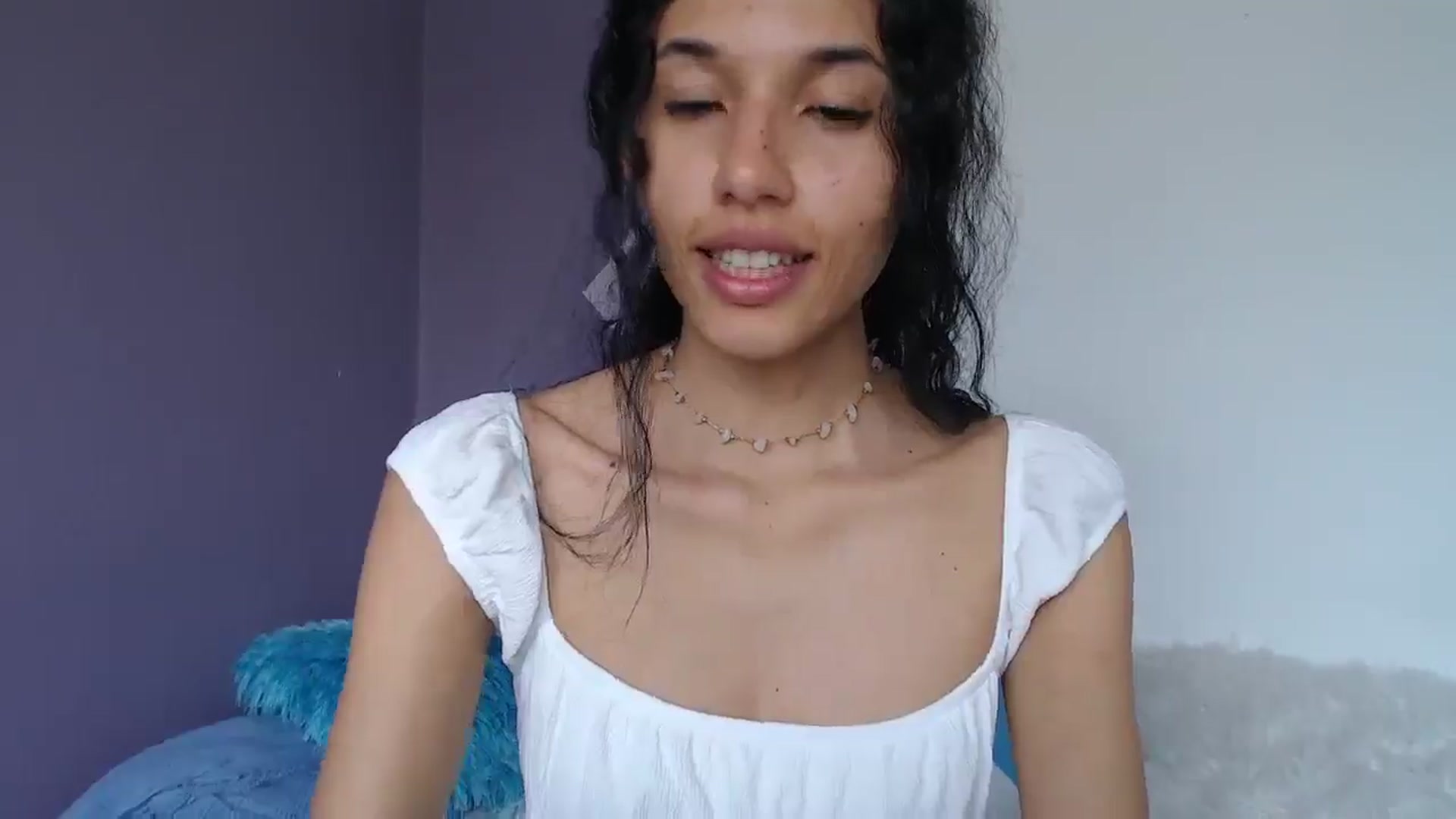 Gallery image thumbnail from slim_pamella's myfreecams stream on, 04/20/2026, 21:10 image 16 of 20