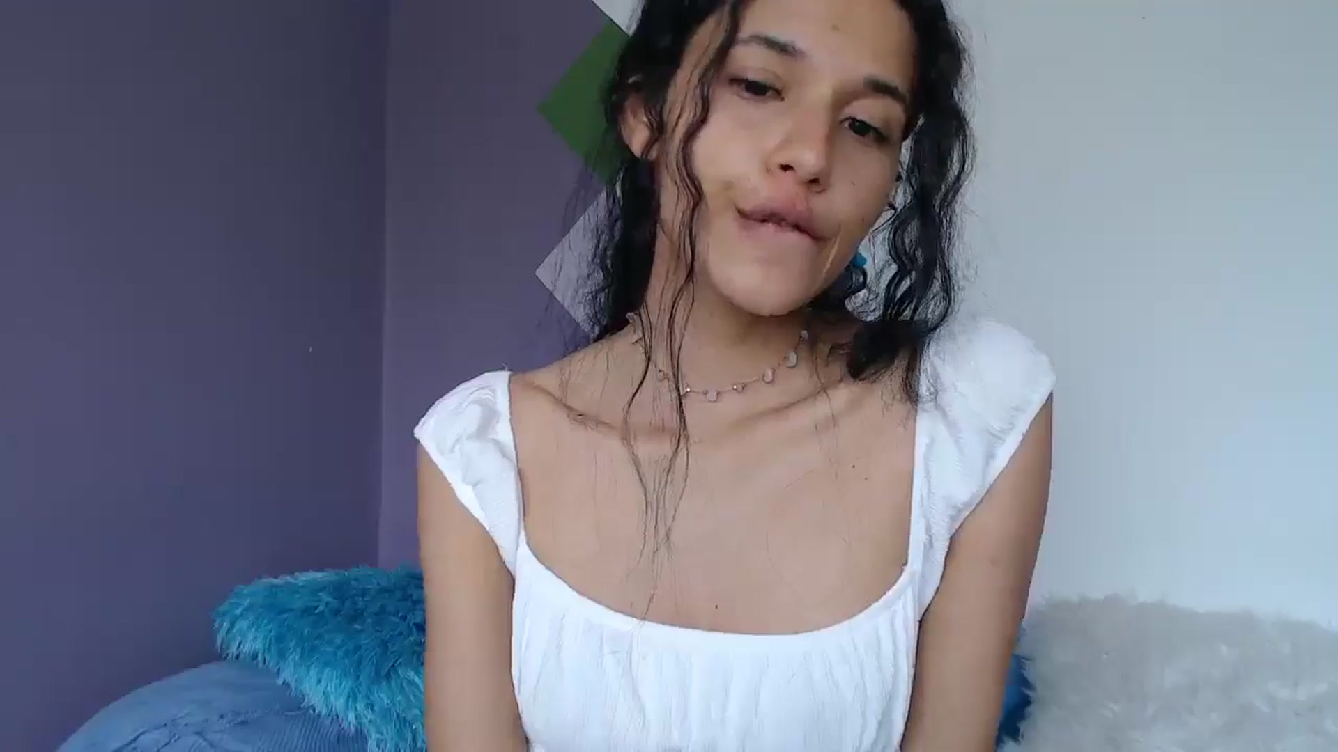 Gallery image thumbnail from slim_pamella's myfreecams stream on, 04/20/2026, 21:10 image 11 of 20