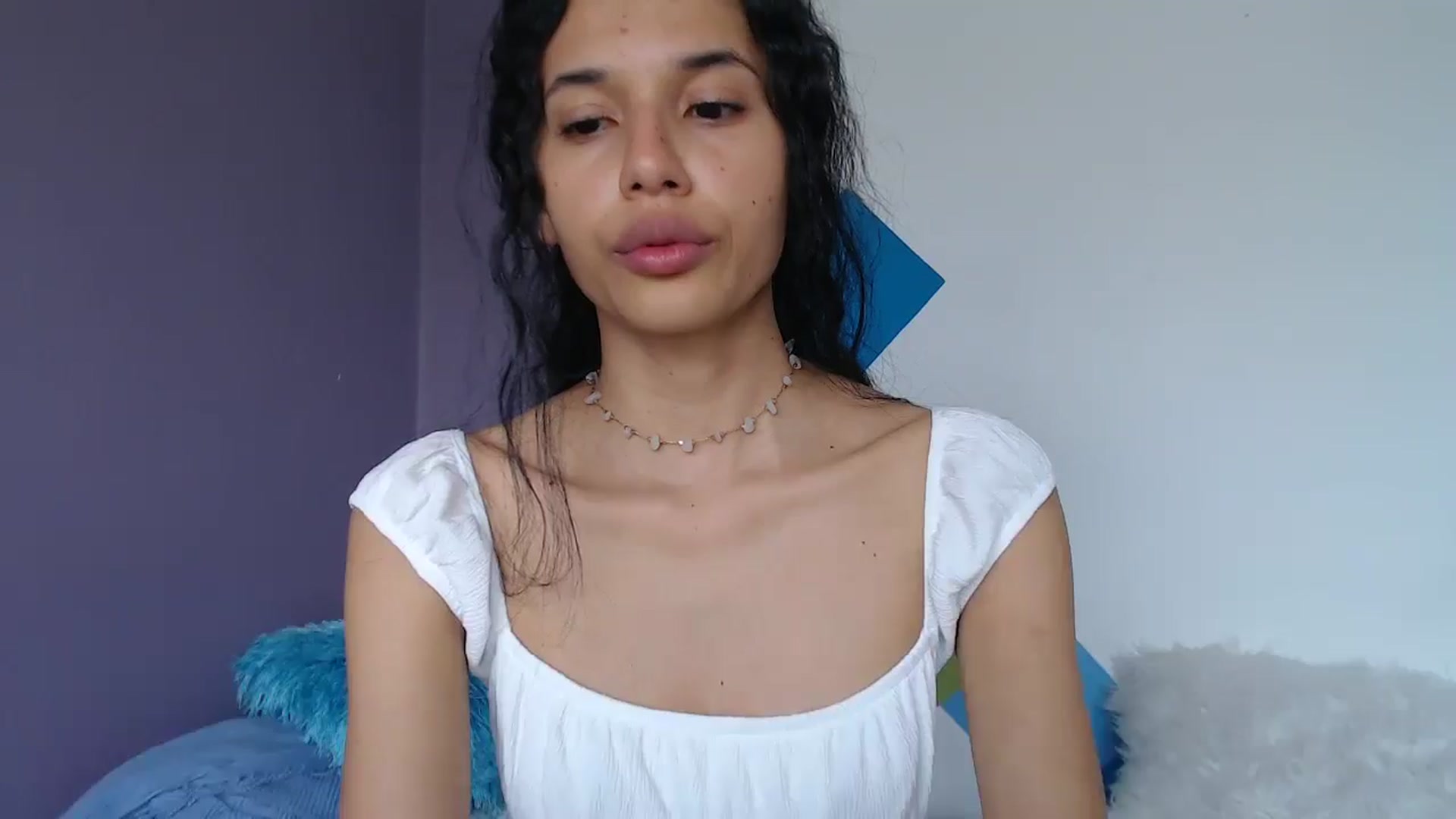 Gallery image thumbnail from slim_pamella's myfreecams stream on, 04/20/2026, 21:10 image 18 of 20