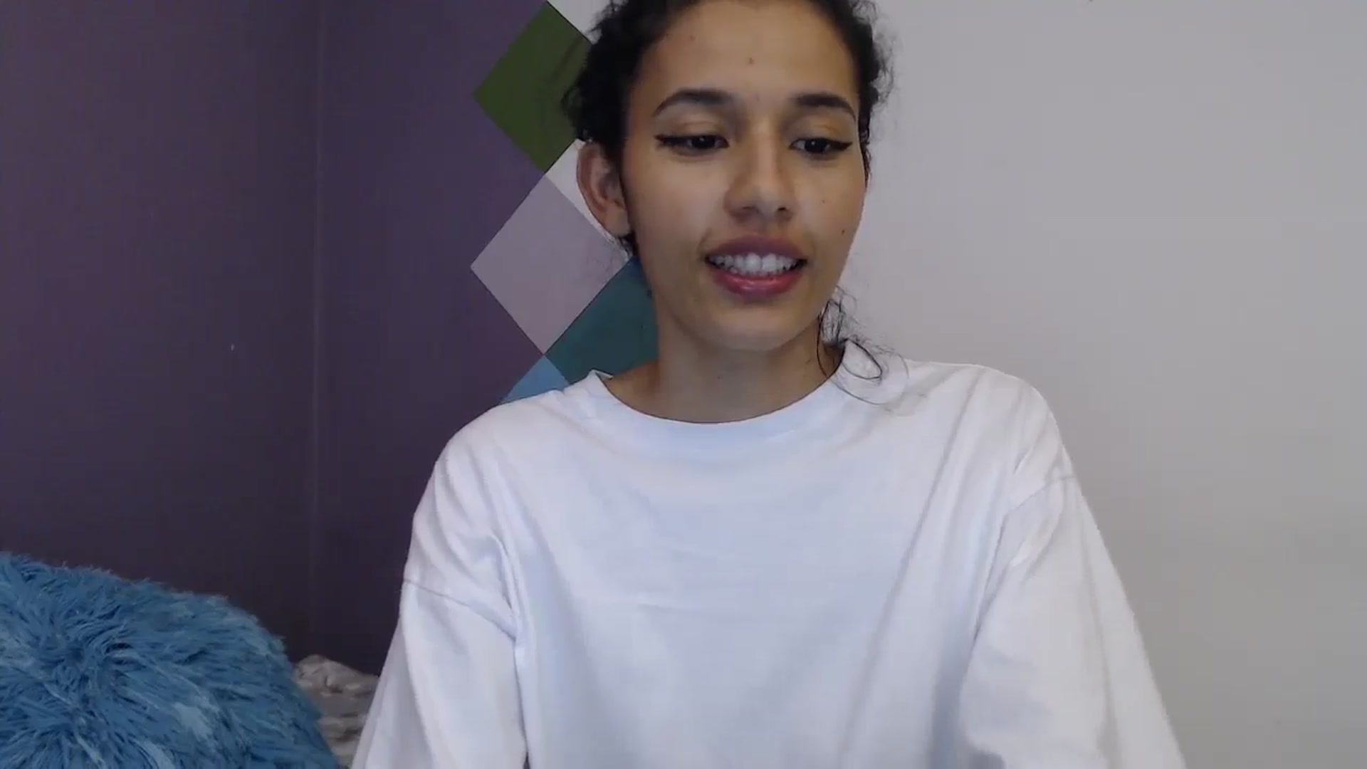 Gallery image thumbnail from slim_pamella's myfreecams stream on, 04/30/2026, 02:39 image 19 of 20