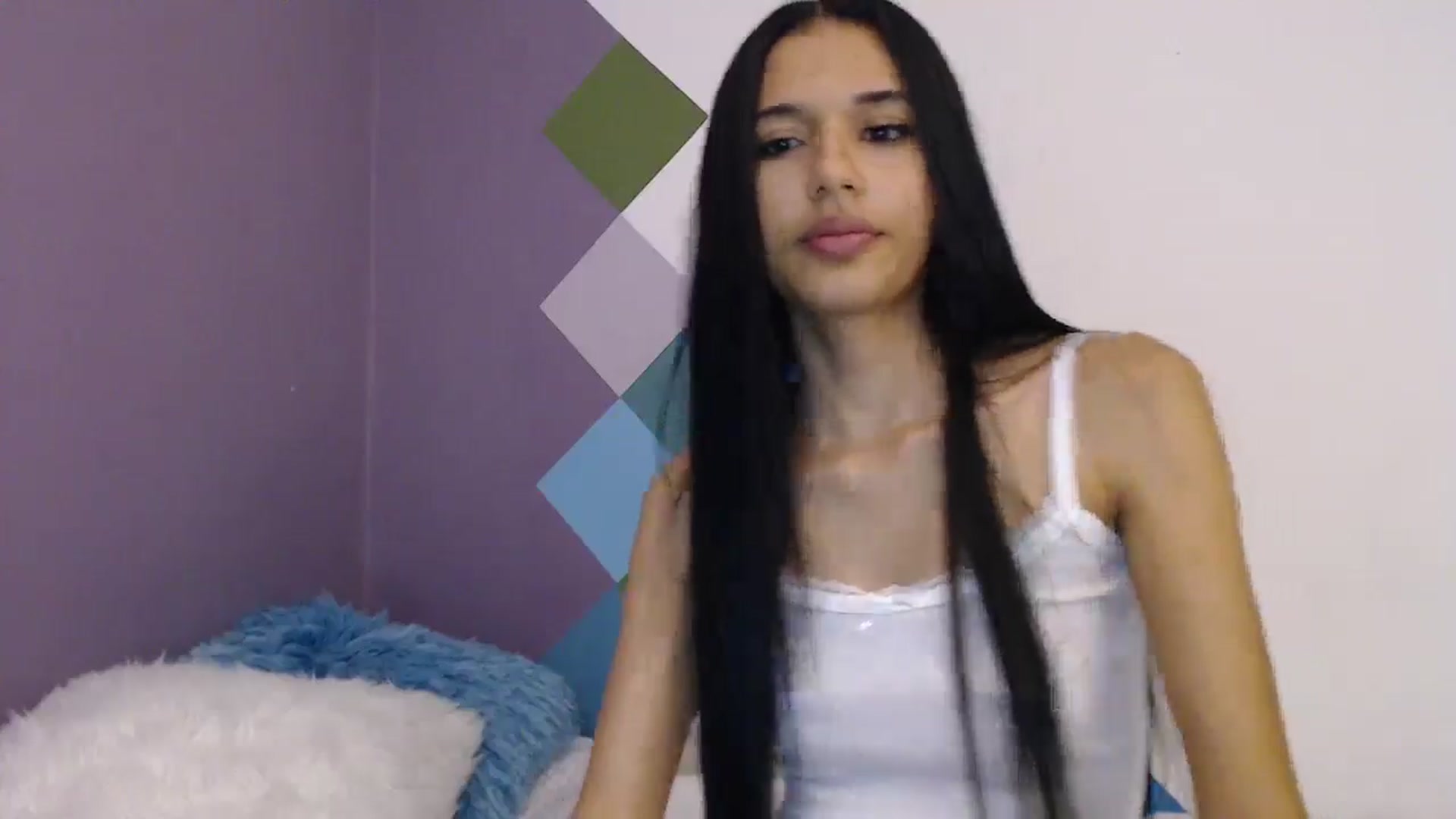 Gallery image thumbnail from slim_pamella's myfreecams stream on, 05/06/2026, 23:25 image 14 of 20