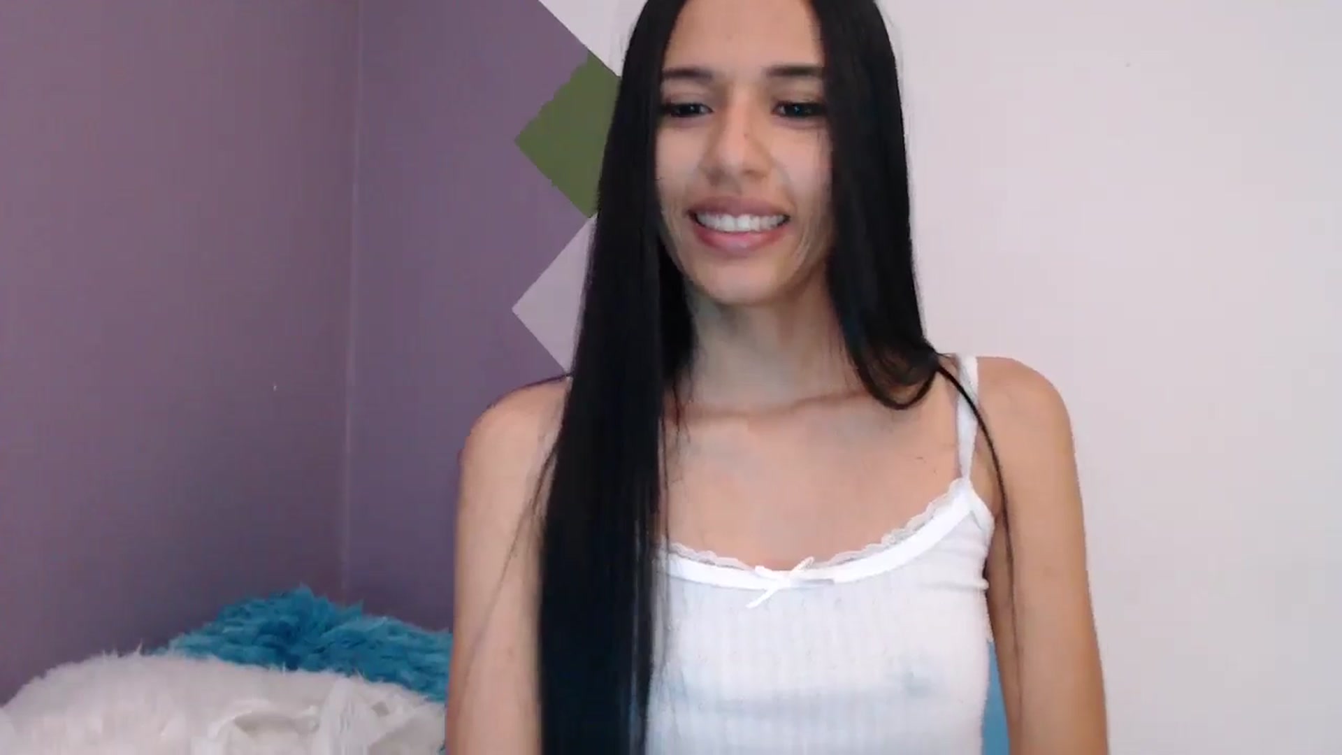 Gallery image thumbnail from slim_pamella's myfreecams stream on, 05/06/2026, 23:25 image 6 of 20