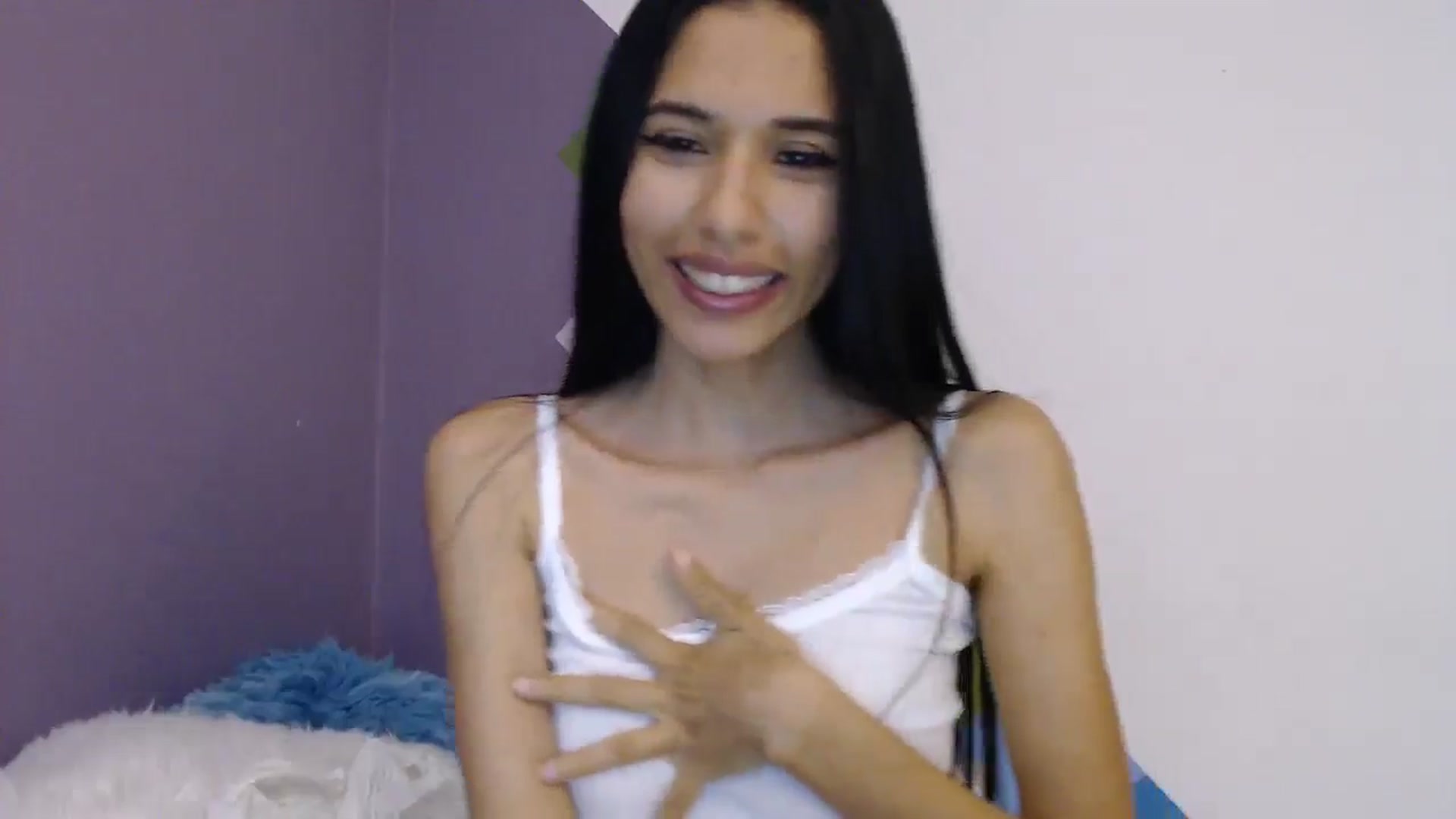 Gallery image thumbnail from slim_pamella's myfreecams stream on, 05/06/2026, 23:25 image 7 of 20
