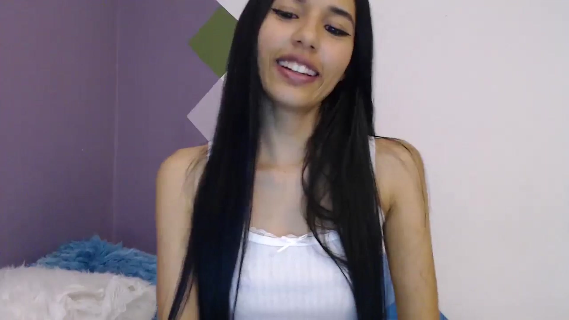 Gallery image thumbnail from slim_pamella's myfreecams stream on, 05/06/2026, 23:25 image 10 of 20