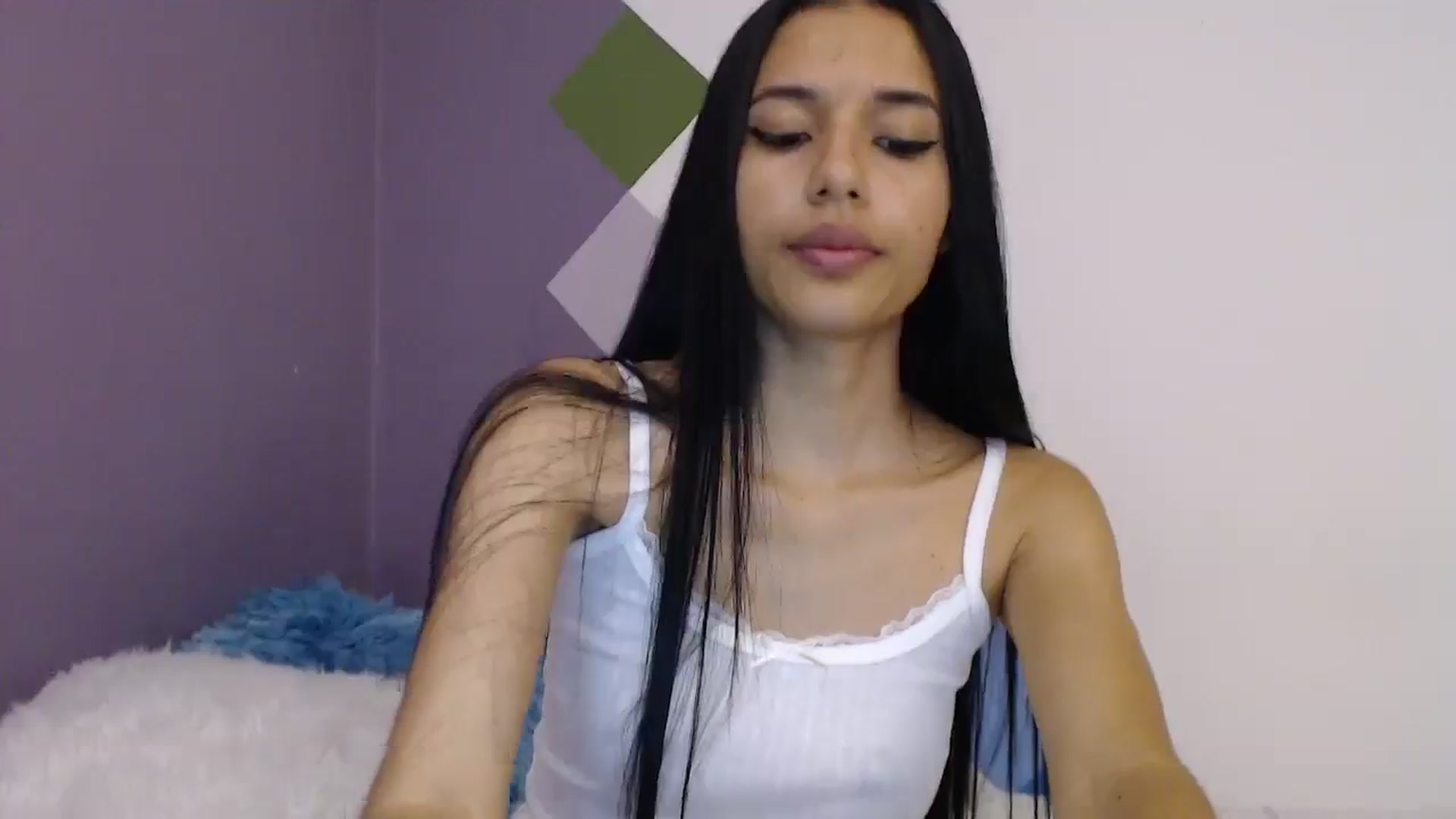 Gallery image thumbnail from slim_pamella's myfreecams stream on, 05/06/2026, 23:25 image 16 of 20